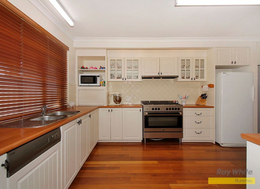 7 Giralia Parkway, BALLAJURA WA 6066, Ballajura - Thumbnail 5