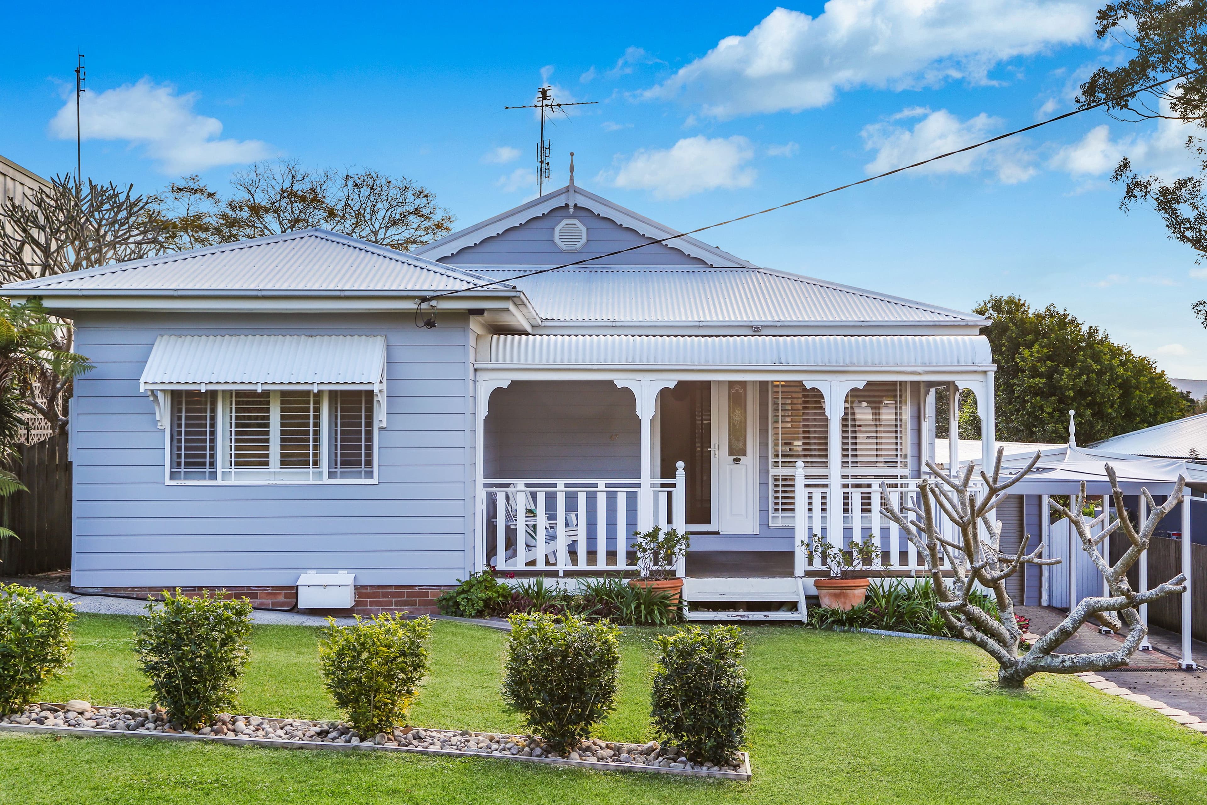 47 Patrick Crescent, Saratoga - Image 1