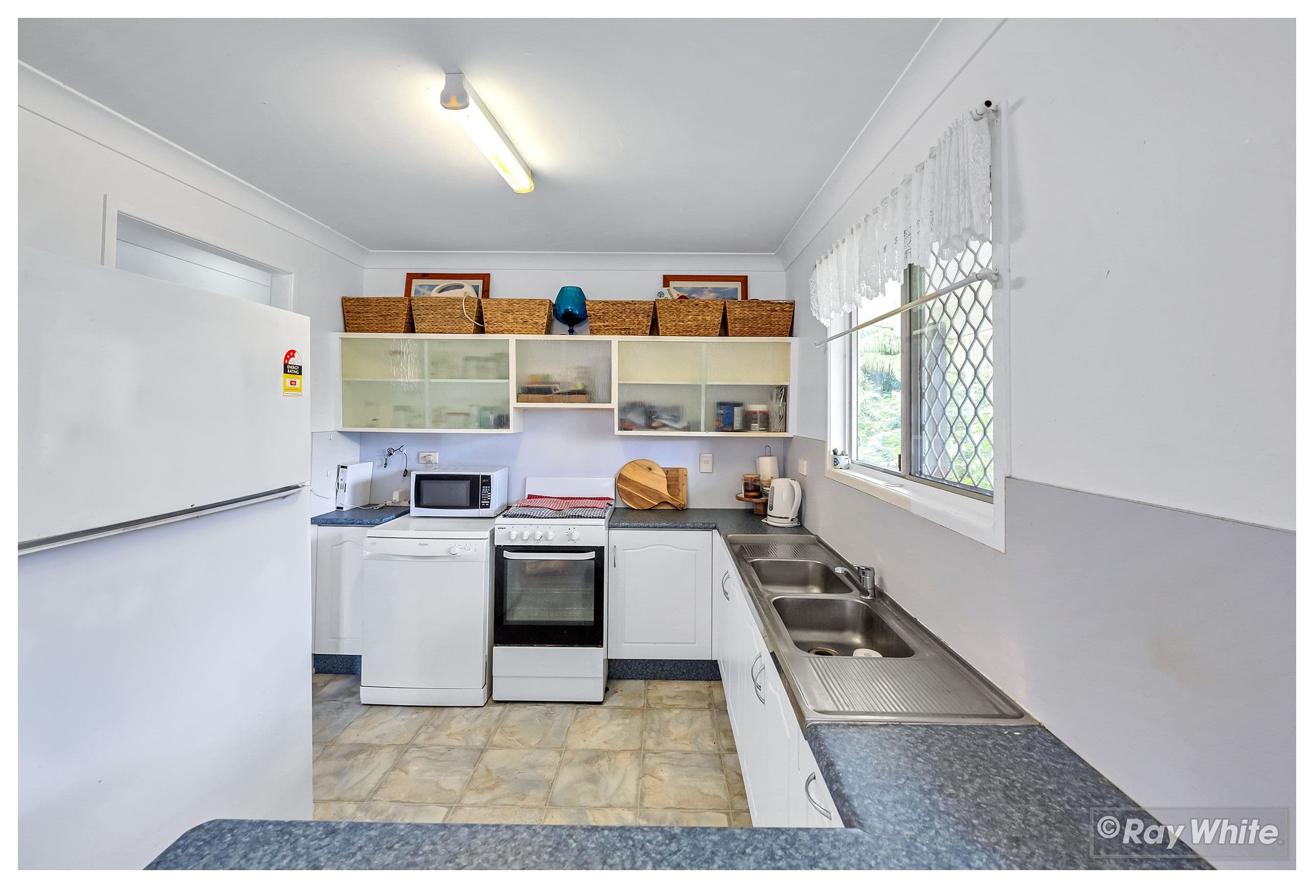 337 Marsh Avenue, Frenchville QLD 4701, Frenchville - Thumbnail 3