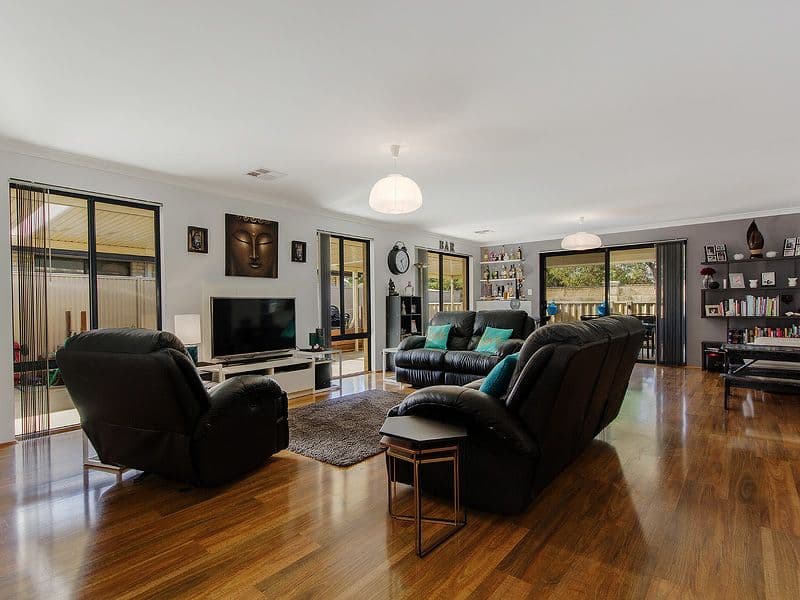14 Ravenglass Crescent, Waikiki WA 6169, Waikiki - Thumbnail 4