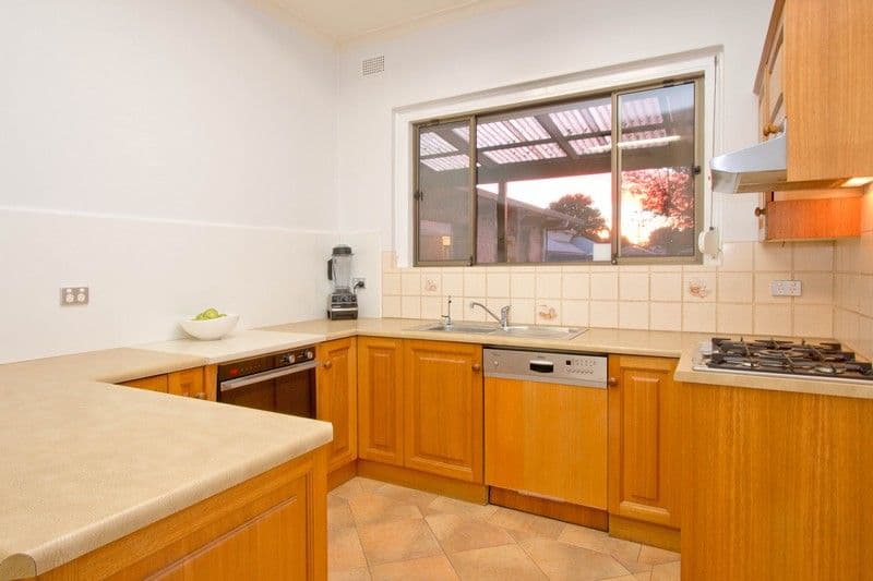 32 Lasscock Avenue, Lockleys SA 5032, Lockleys - Thumbnail 4