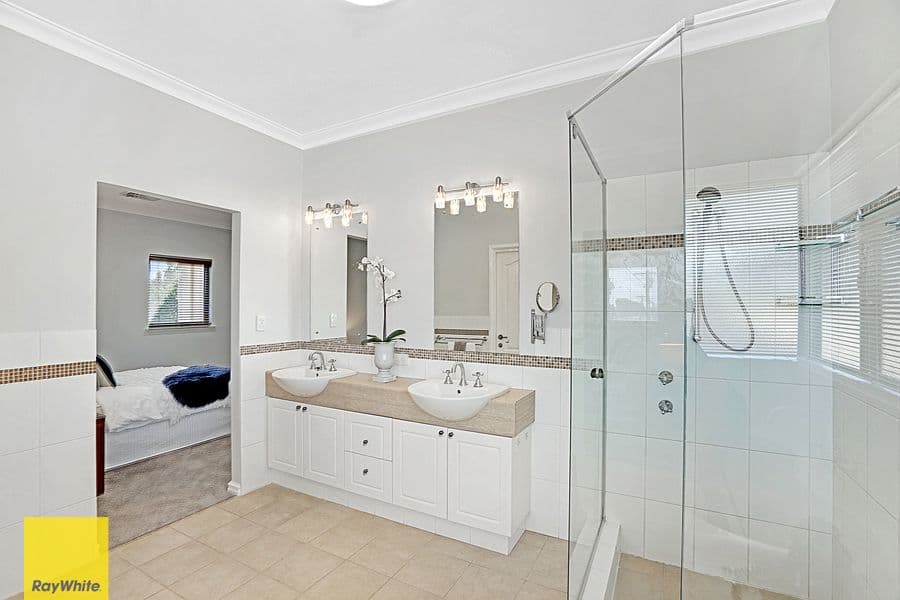 134 Moulden Avenue, Yokine WA 6060, Yokine - Thumbnail 4