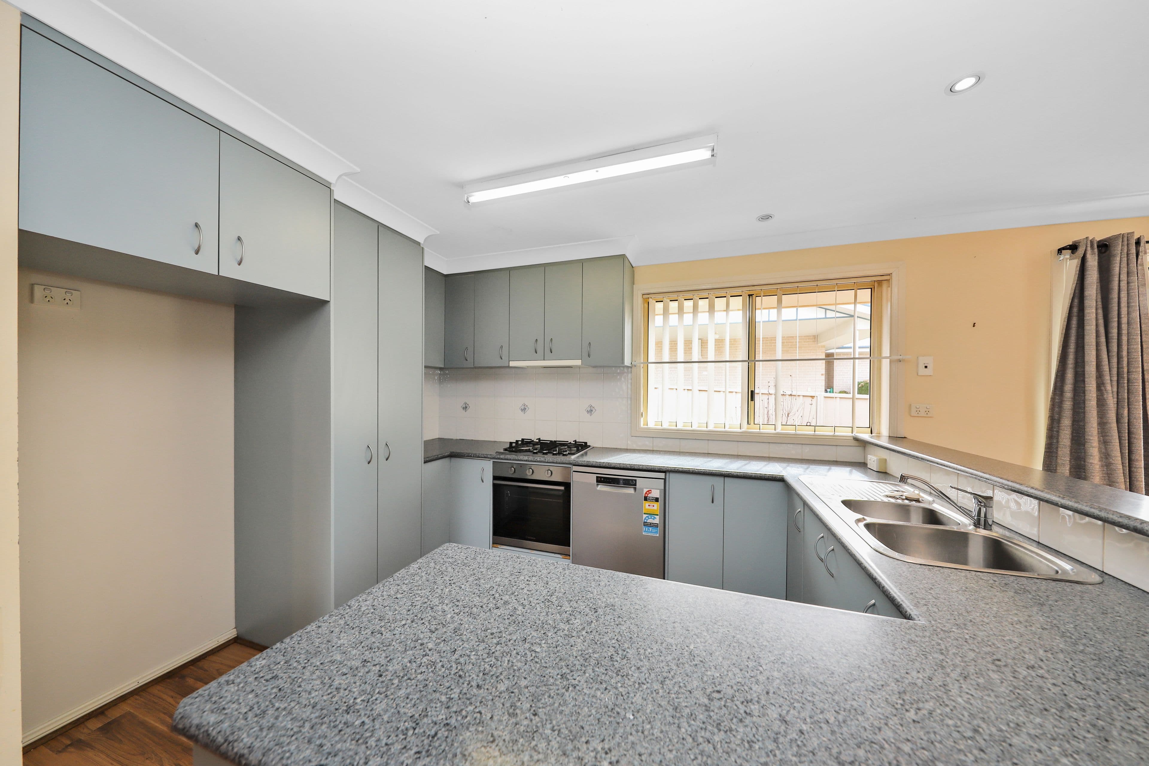 8 Maroo Street, Tumut NSW 2720, Tumut - Thumbnail 3