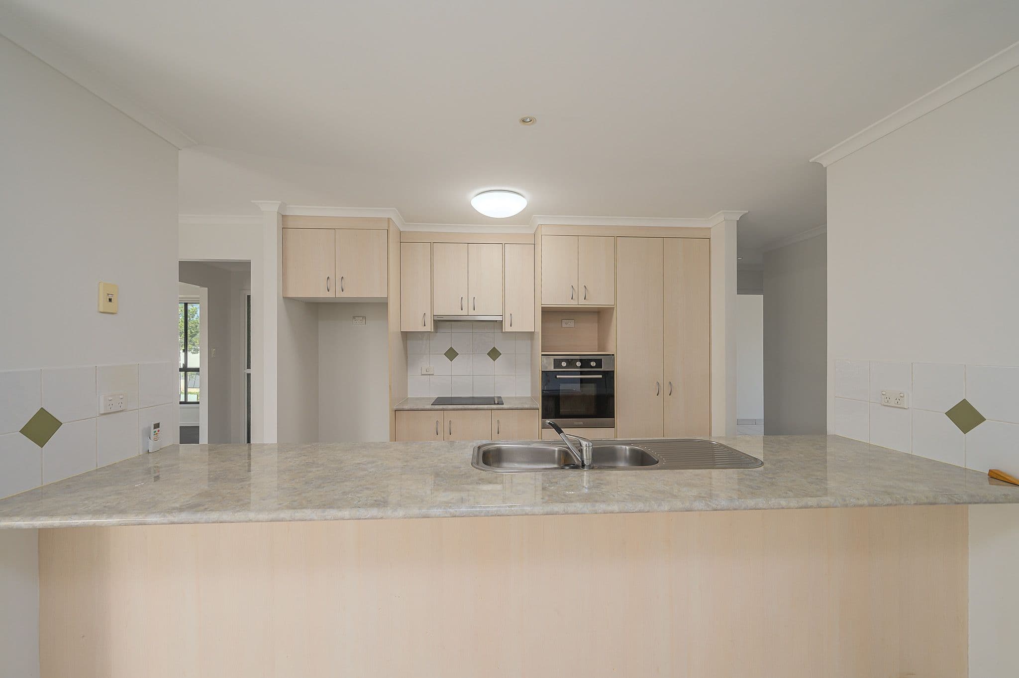 15 Bridgeman Place, New Auckland QLD 4680, New Auckland - Thumbnail 2