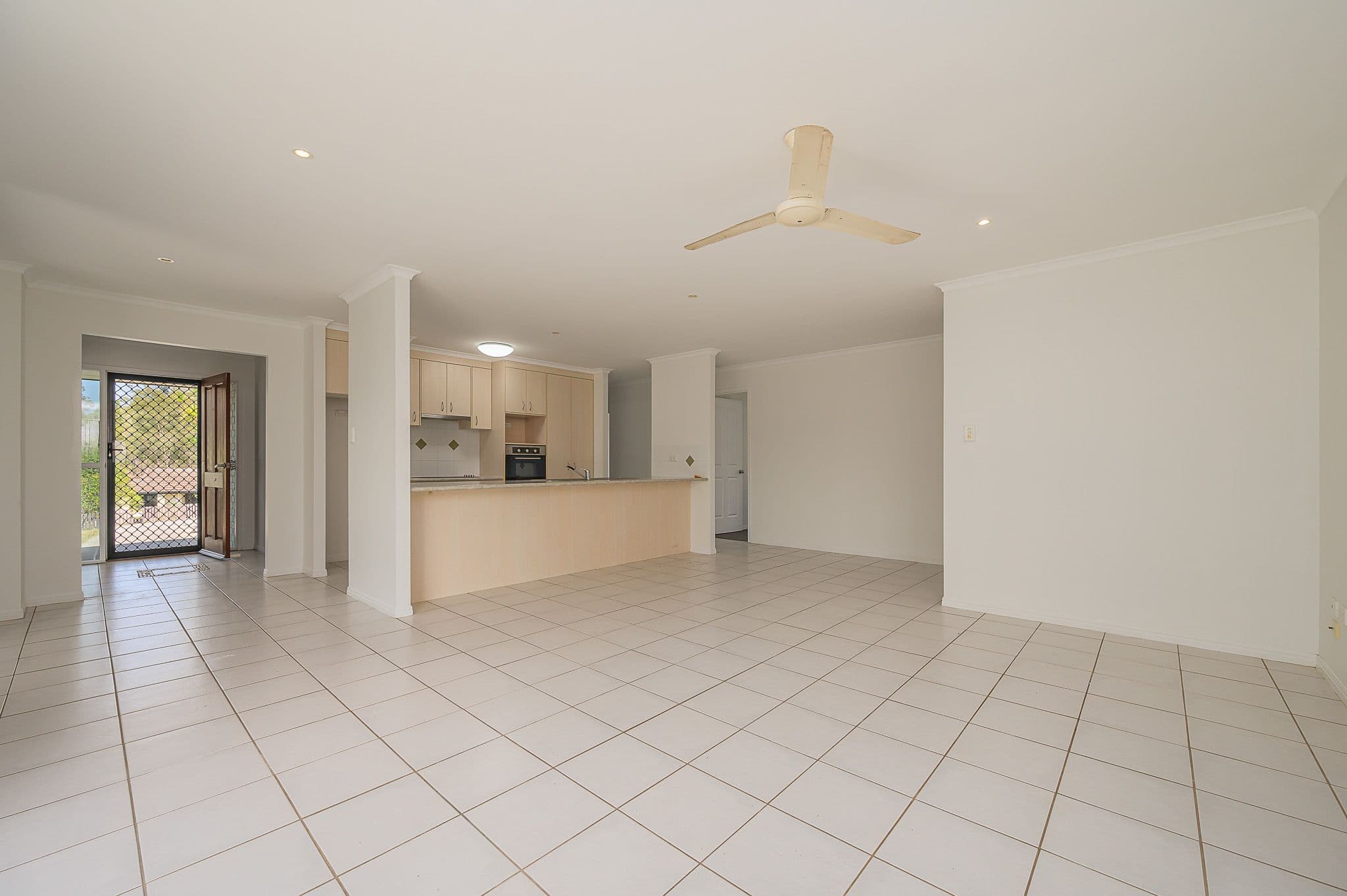 15 Bridgeman Place, New Auckland QLD 4680, New Auckland - Thumbnail 5