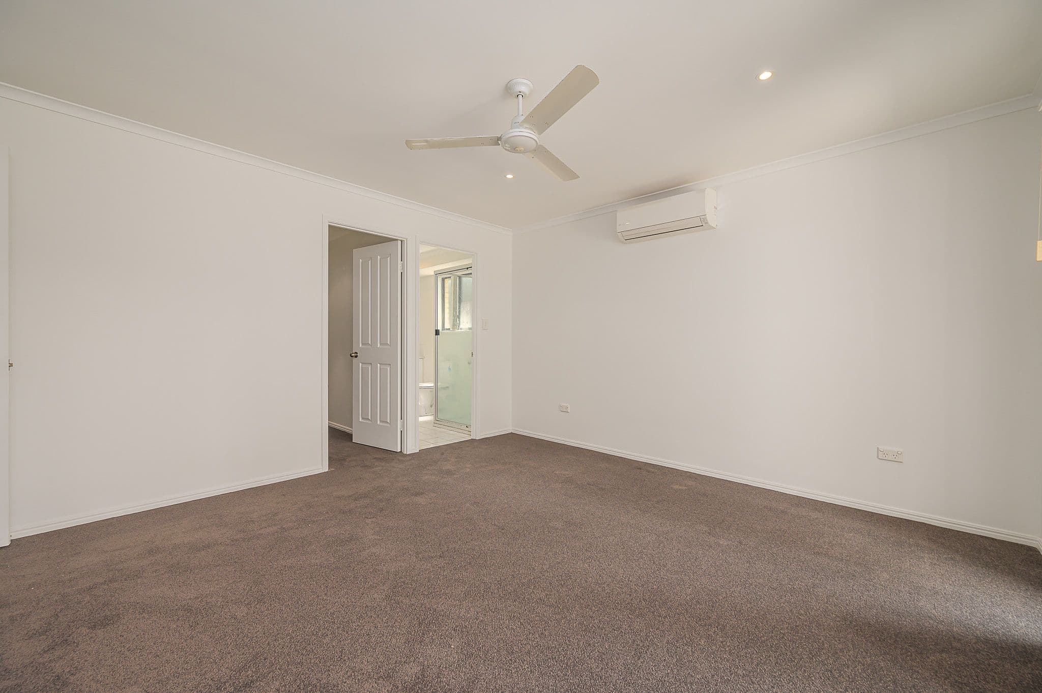 15 Bridgeman Place, New Auckland QLD 4680, New Auckland - Thumbnail 7