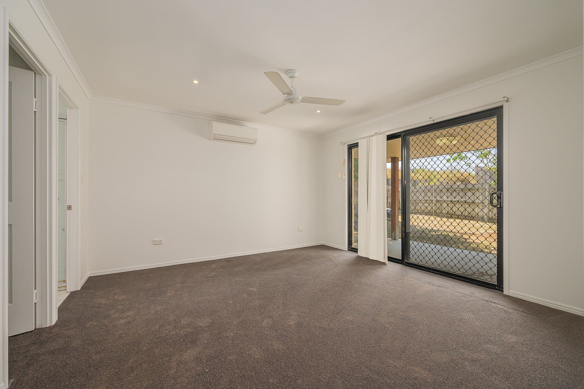 15 Bridgeman Place, New Auckland QLD 4680, New Auckland - Thumbnail 8
