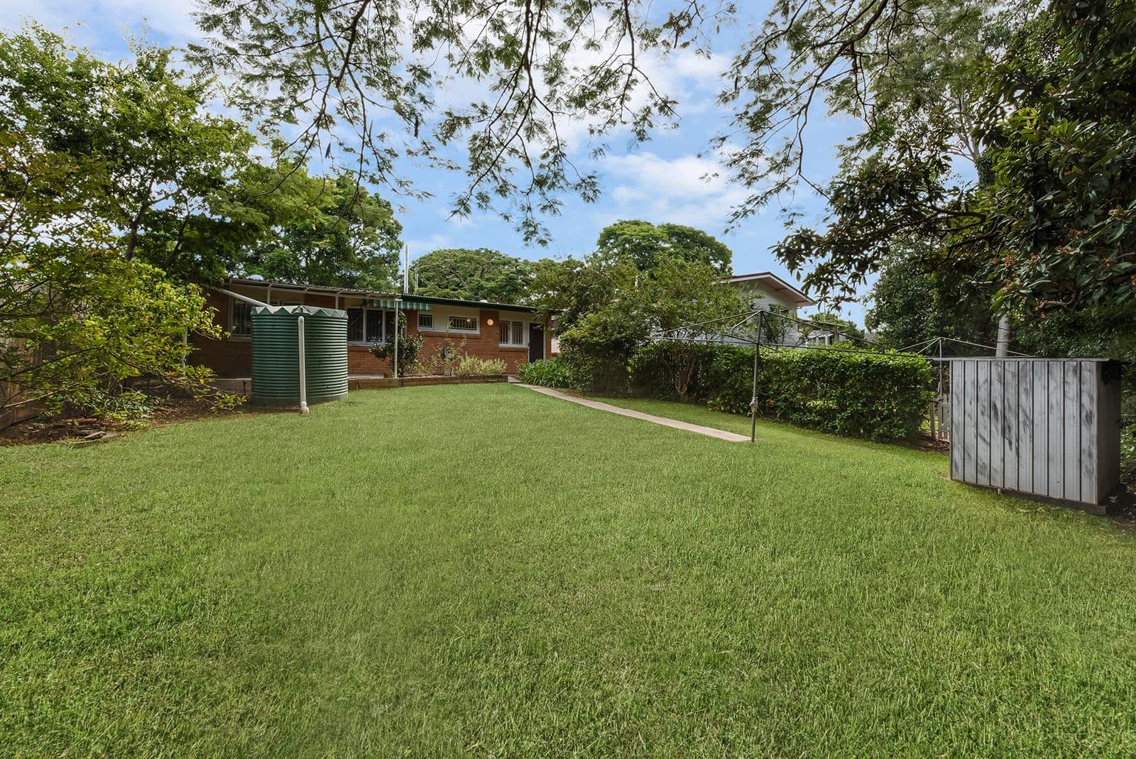 26 Tarbet Street, Kenmore QLD 4069, Kenmore - Thumbnail 2
