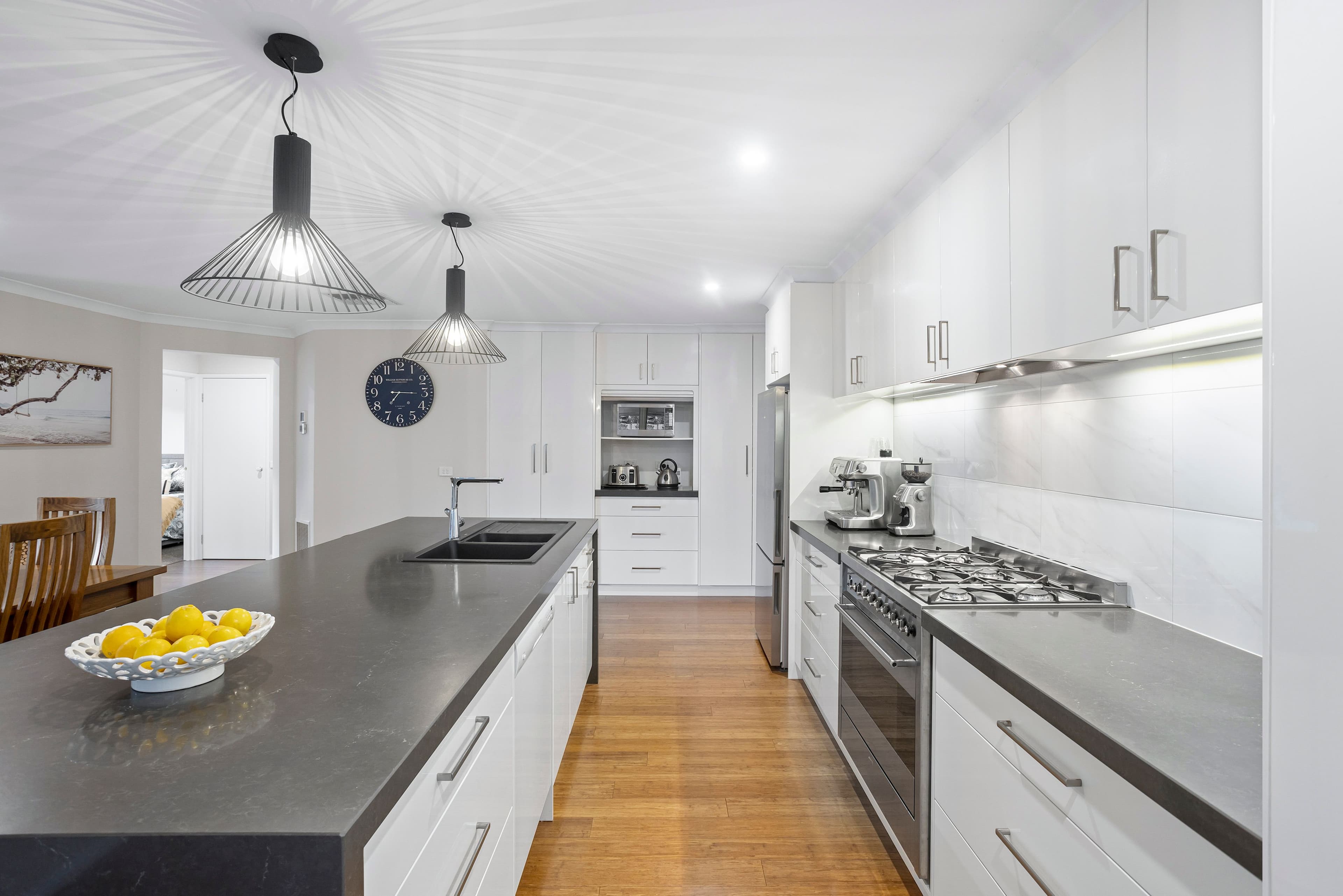 2 Trumper Crescent, Sunbury VIC 3429, Sunbury - Thumbnail 3