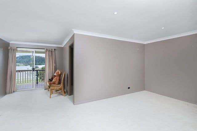 16 Brittany Drive, Oxenford QLD 4210, Oxenford - Thumbnail 7