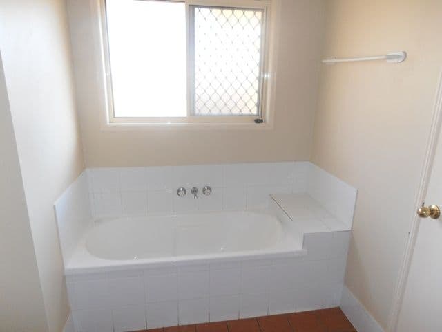 7 Phoenix Way, Crestmead QLD 4132, Crestmead - Thumbnail 5