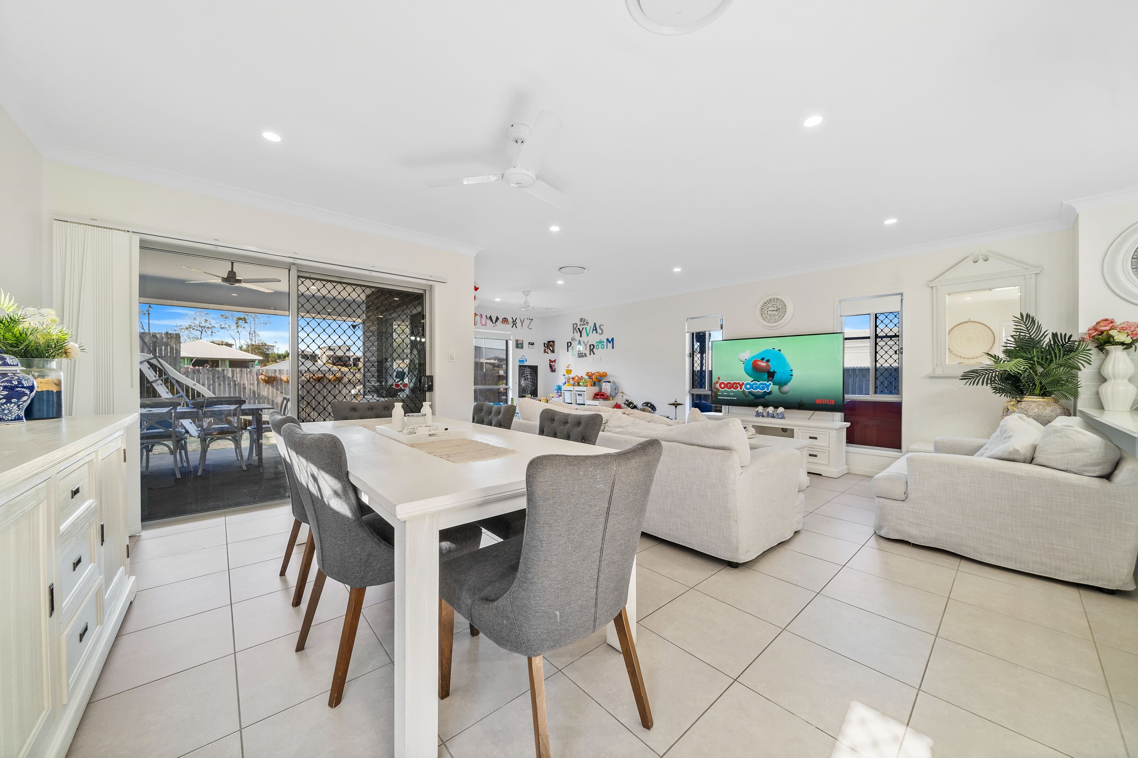 35 Eiger Street, Holmview QLD 4207, Holmview - Thumbnail 4