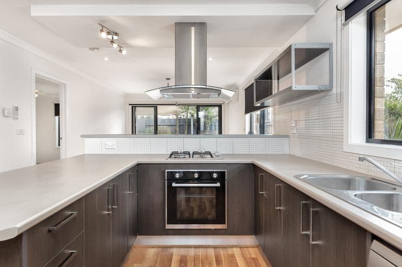 59 Fairholme Boulevard, Berwick VIC 3806, Berwick - Thumbnail 4