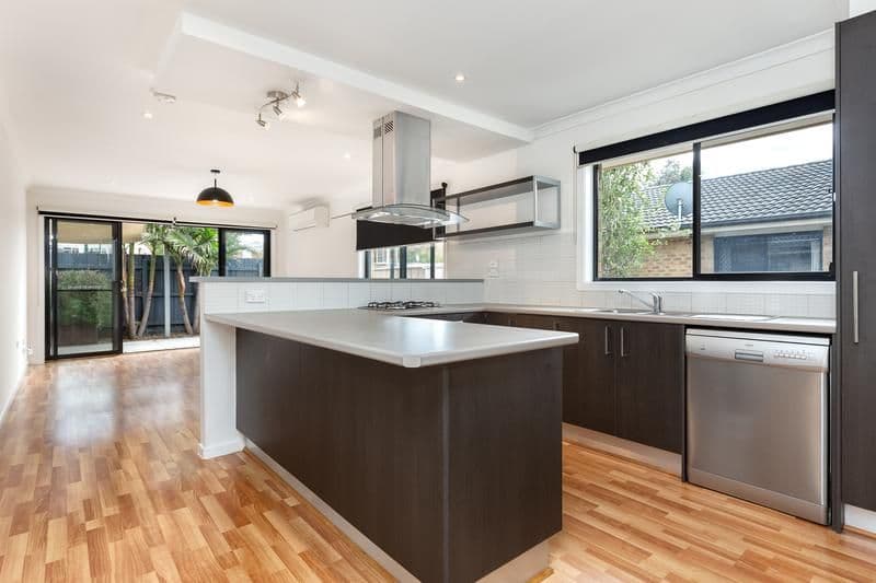 59 Fairholme Boulevard, Berwick VIC 3806, Berwick - Thumbnail 5