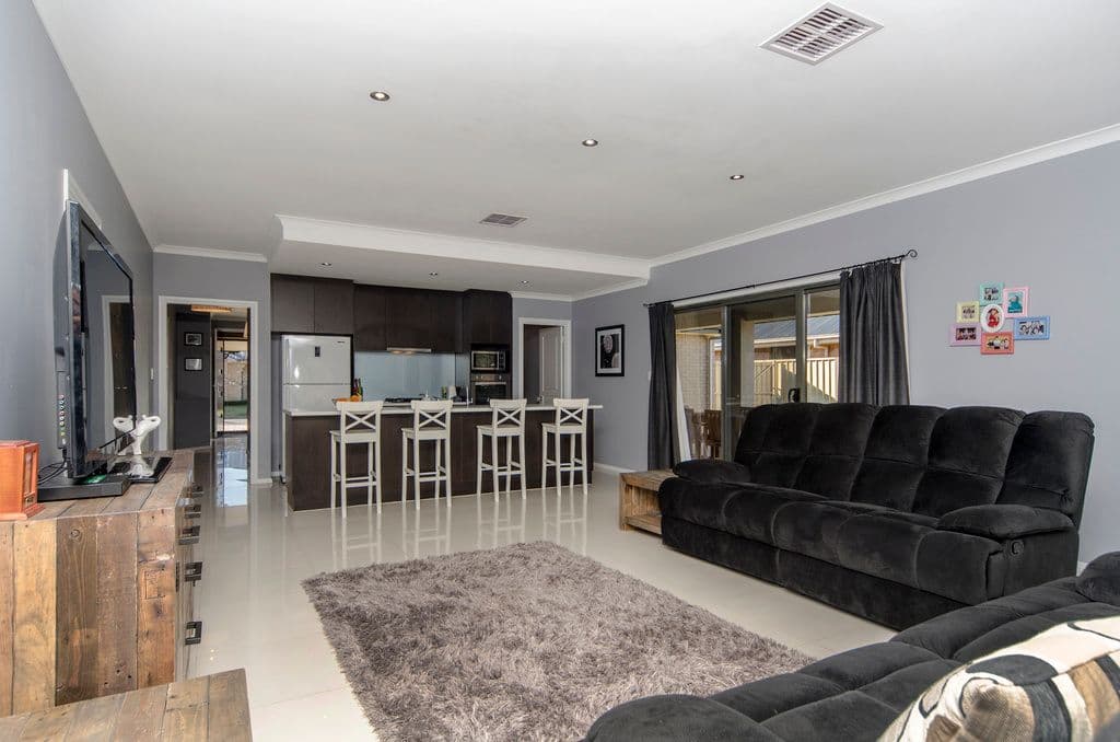 28 Sand Street, Seaford Meadows SA 5169, Seaford Meadows - Thumbnail 5