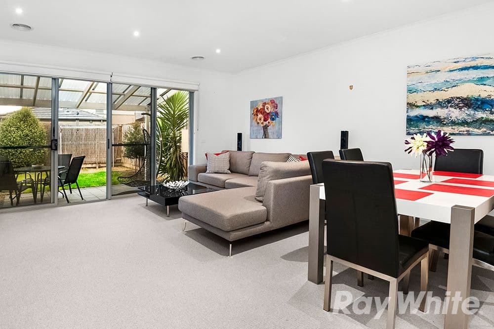 5 Newcastle Drive, Mulgrave VIC 3170, Mulgrave - Thumbnail 2