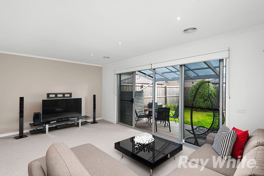 5 Newcastle Drive, Mulgrave VIC 3170, Mulgrave - Thumbnail 4
