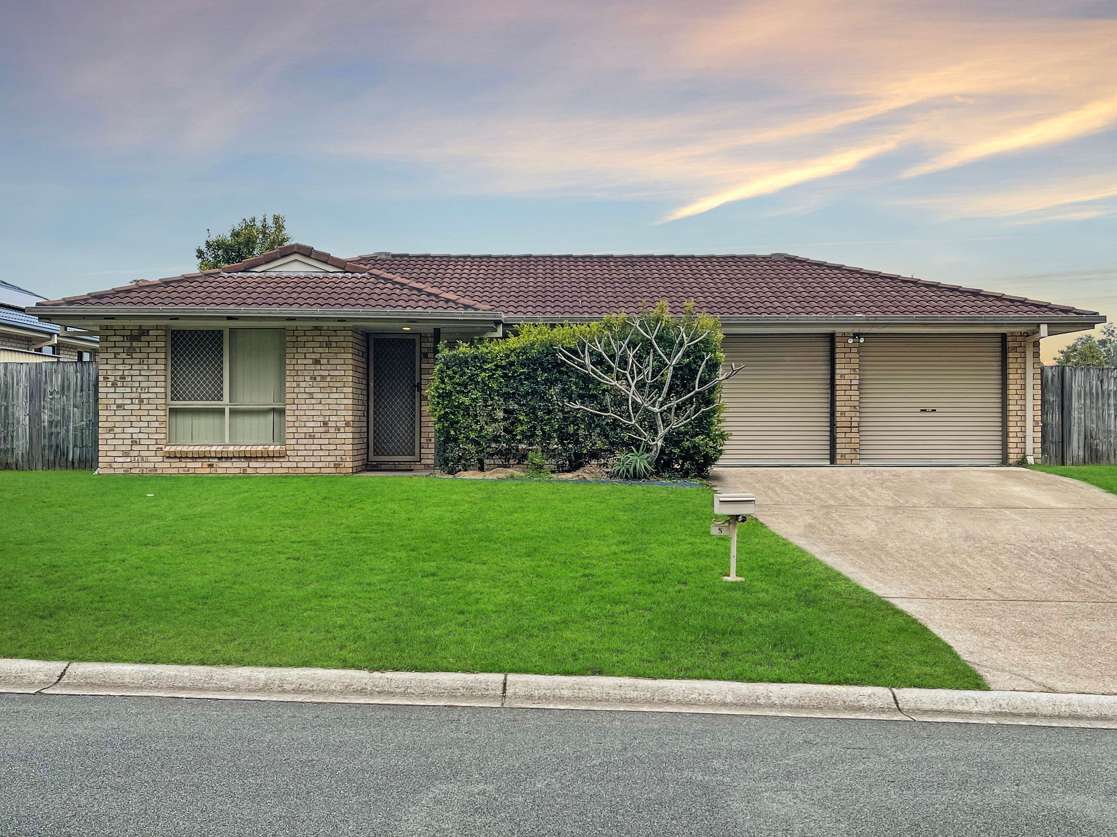 5 Barber Court, Waterford QLD 4133, Waterford - Image 1