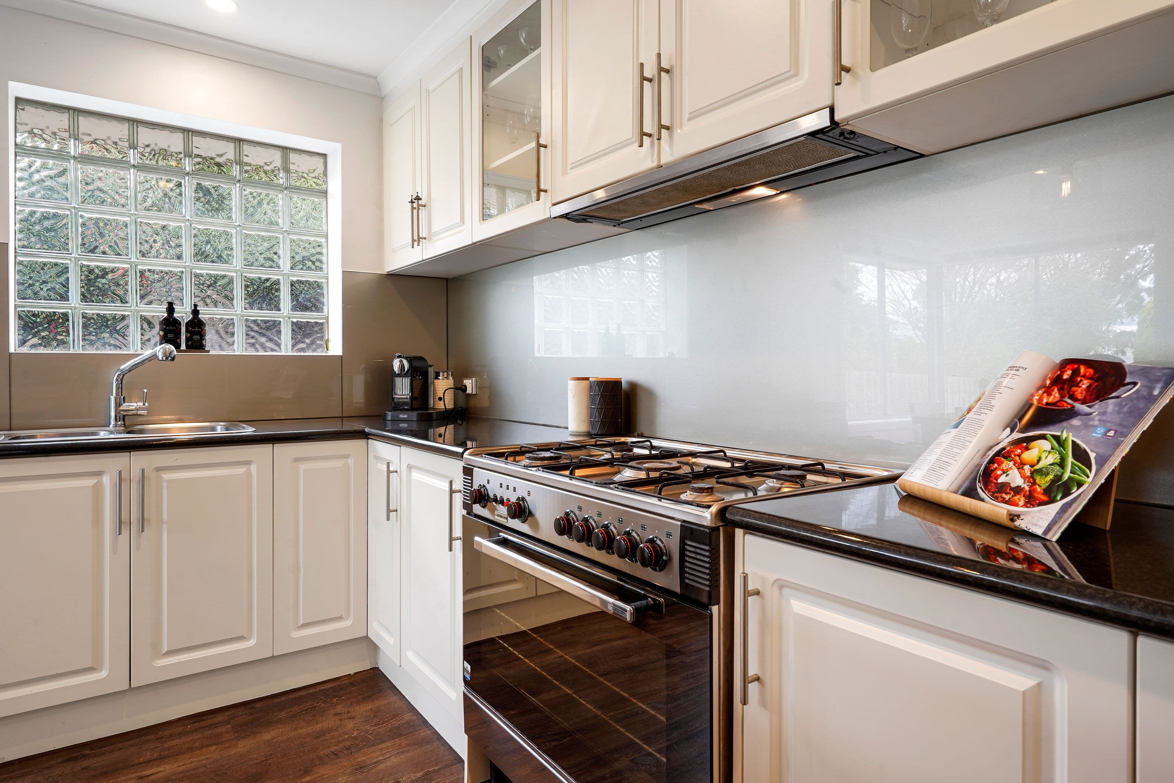 19 Longstaff Road, Bayswater VIC 3153, Bayswater - Thumbnail 5