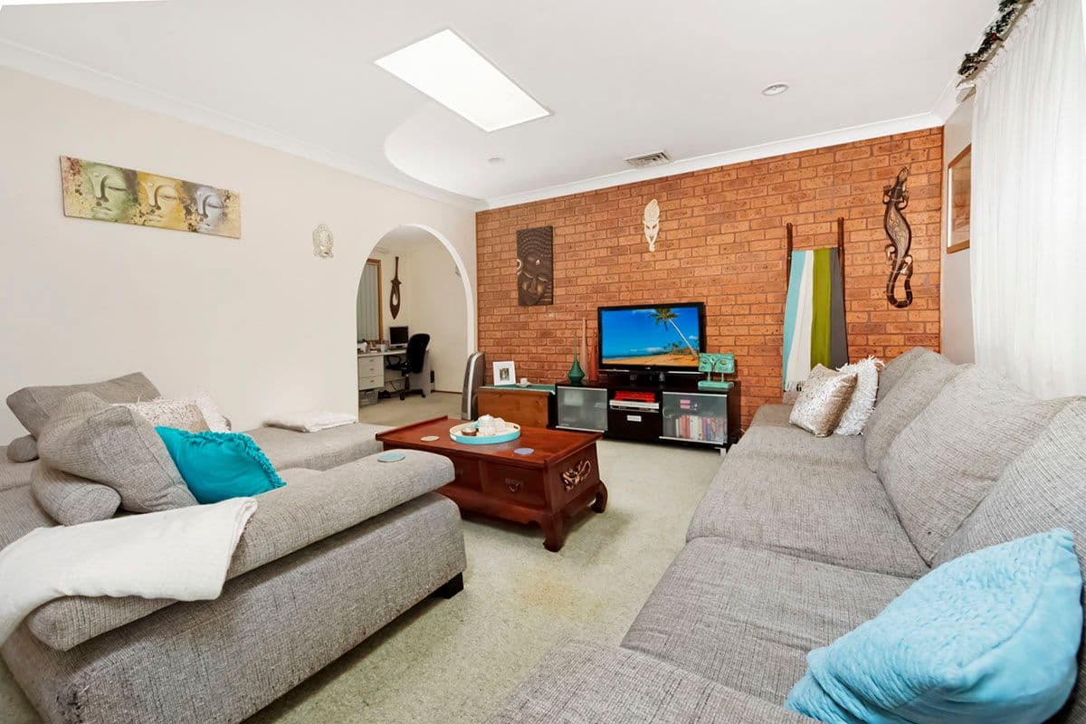 73 Hall Drive, MENAI NSW 2234, Menai - Thumbnail 2