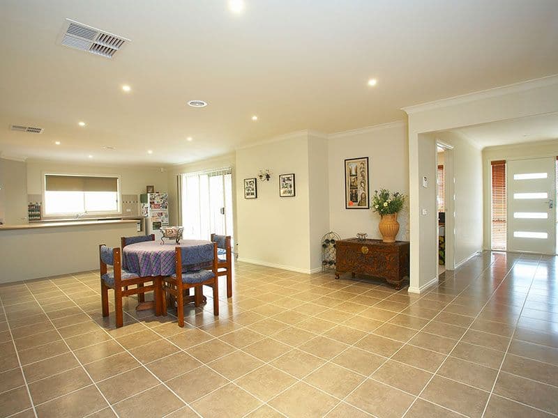 50  Corella Drive, WHITTLESEA VIC 3757, Whittlesea - Thumbnail 3