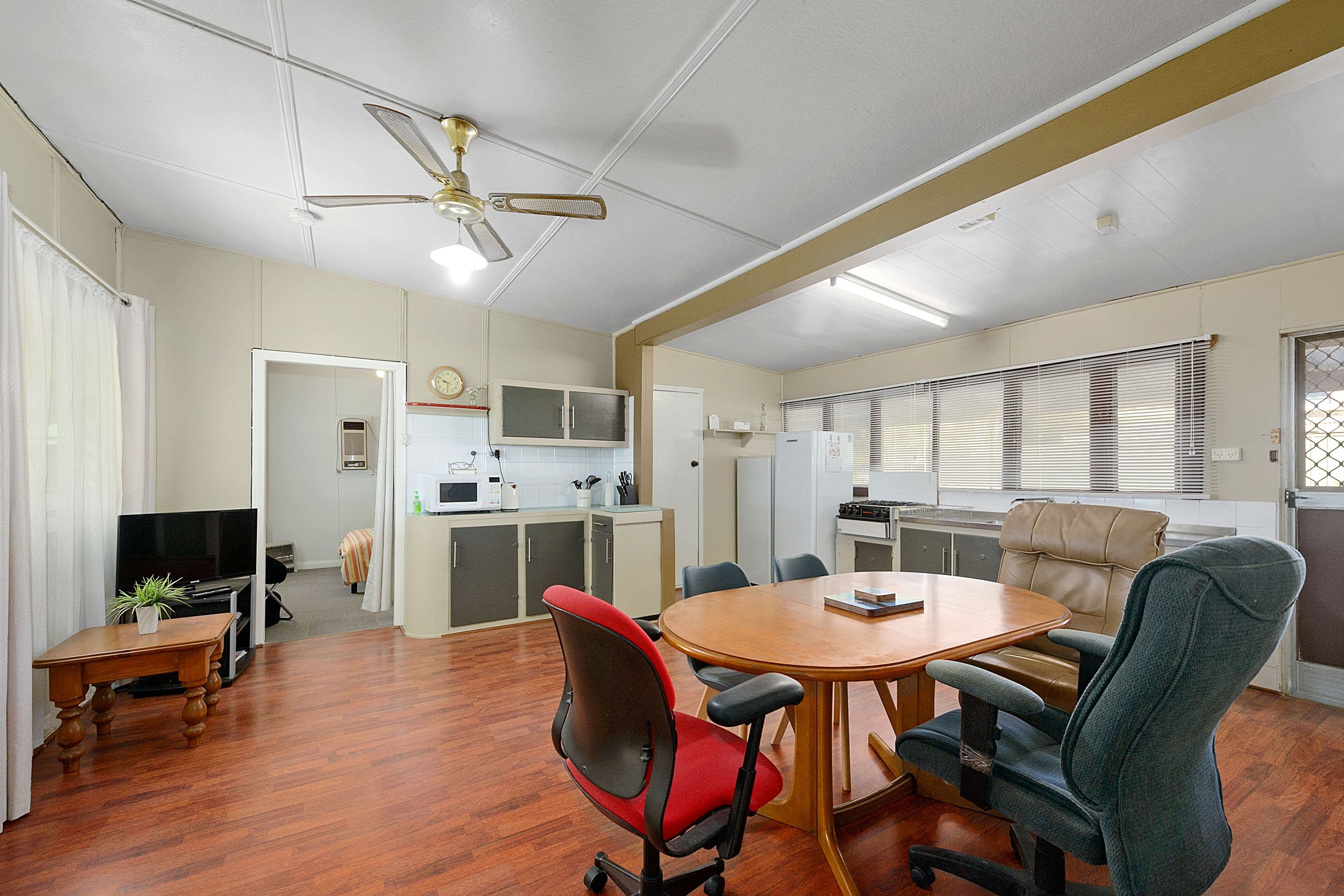 10 Second Street, Pine Point SA 5571, Pine Point - Thumbnail 6
