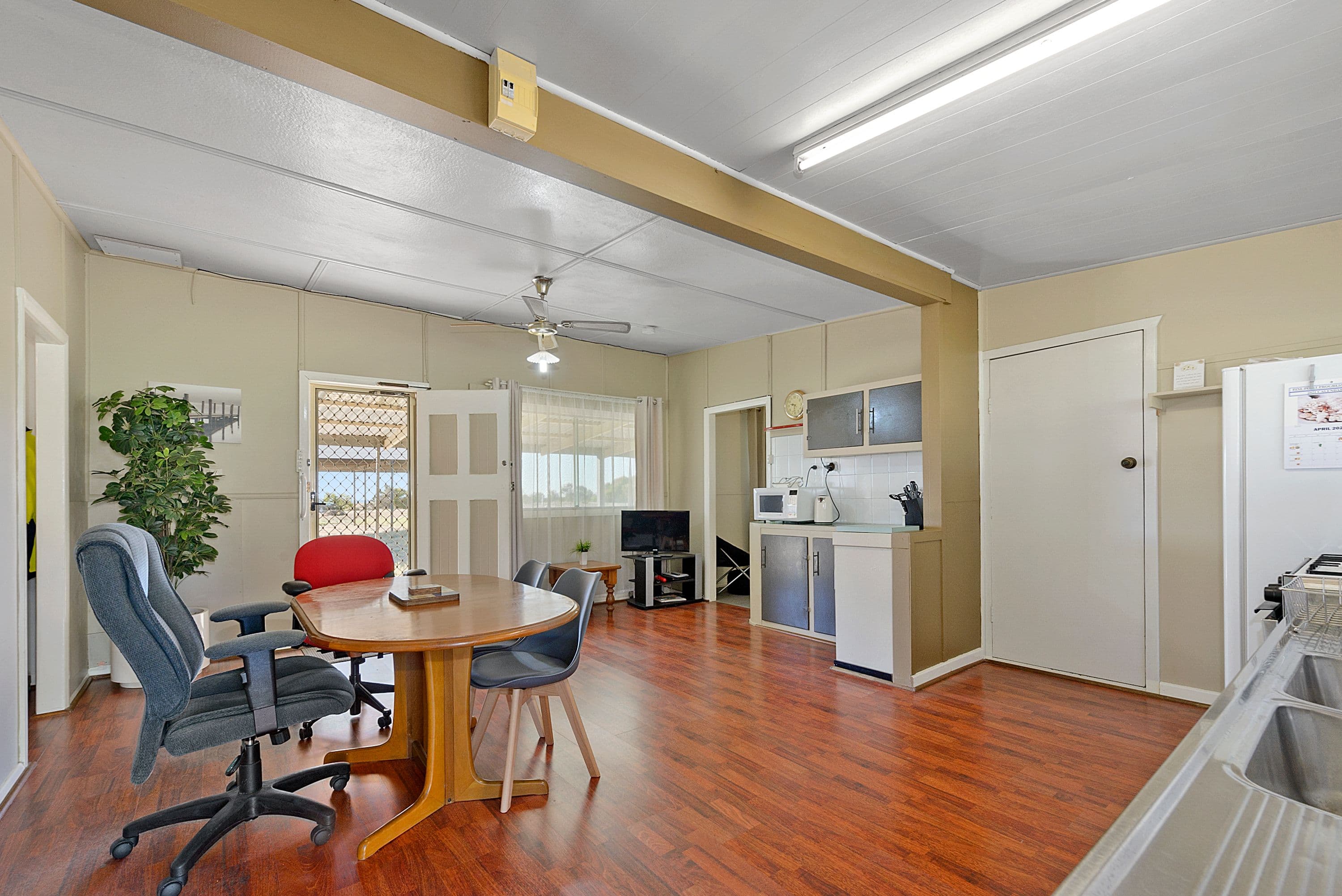 10 Second Street, Pine Point SA 5571, Pine Point - Thumbnail 7