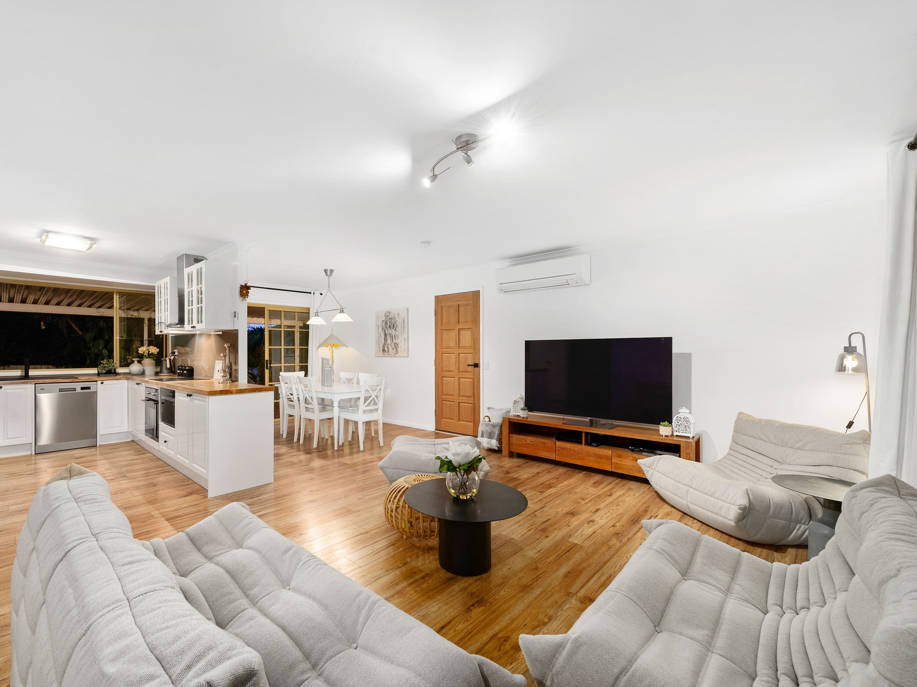 53 Leonarda Drive, Ferny Hills QLD 4055, Ferny Hills - Thumbnail 3