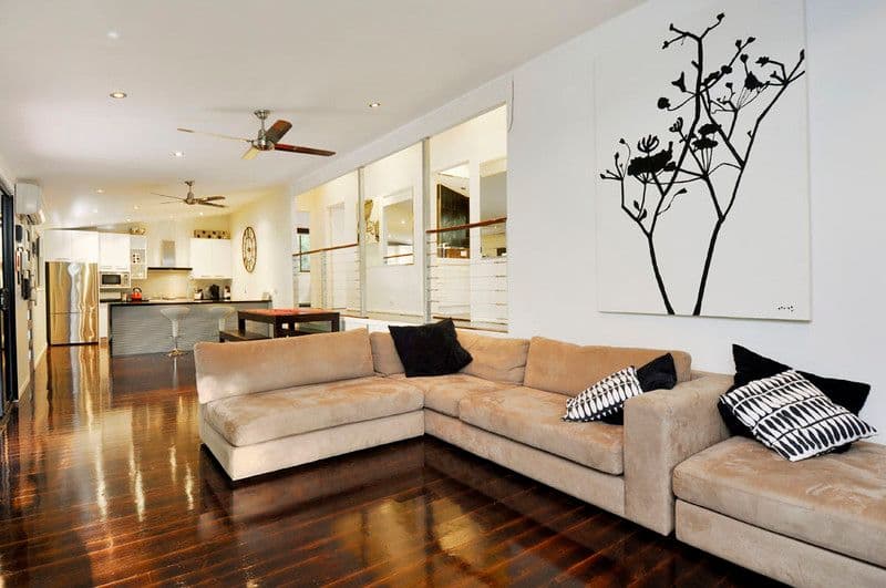 26 Bronhill Street, CURRUMBIN WATERS QLD 4223, Currumbin Waters - Thumbnail 2