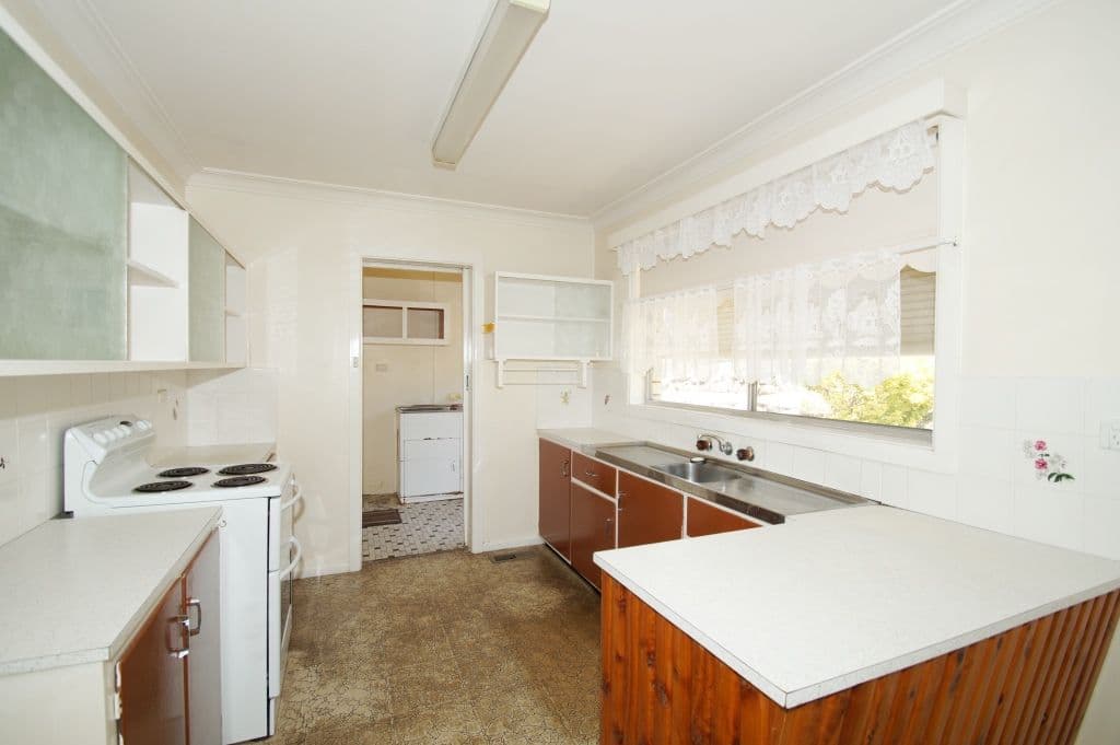 8 Curtis Street, Armidale NSW 2350, Armidale - Thumbnail 4