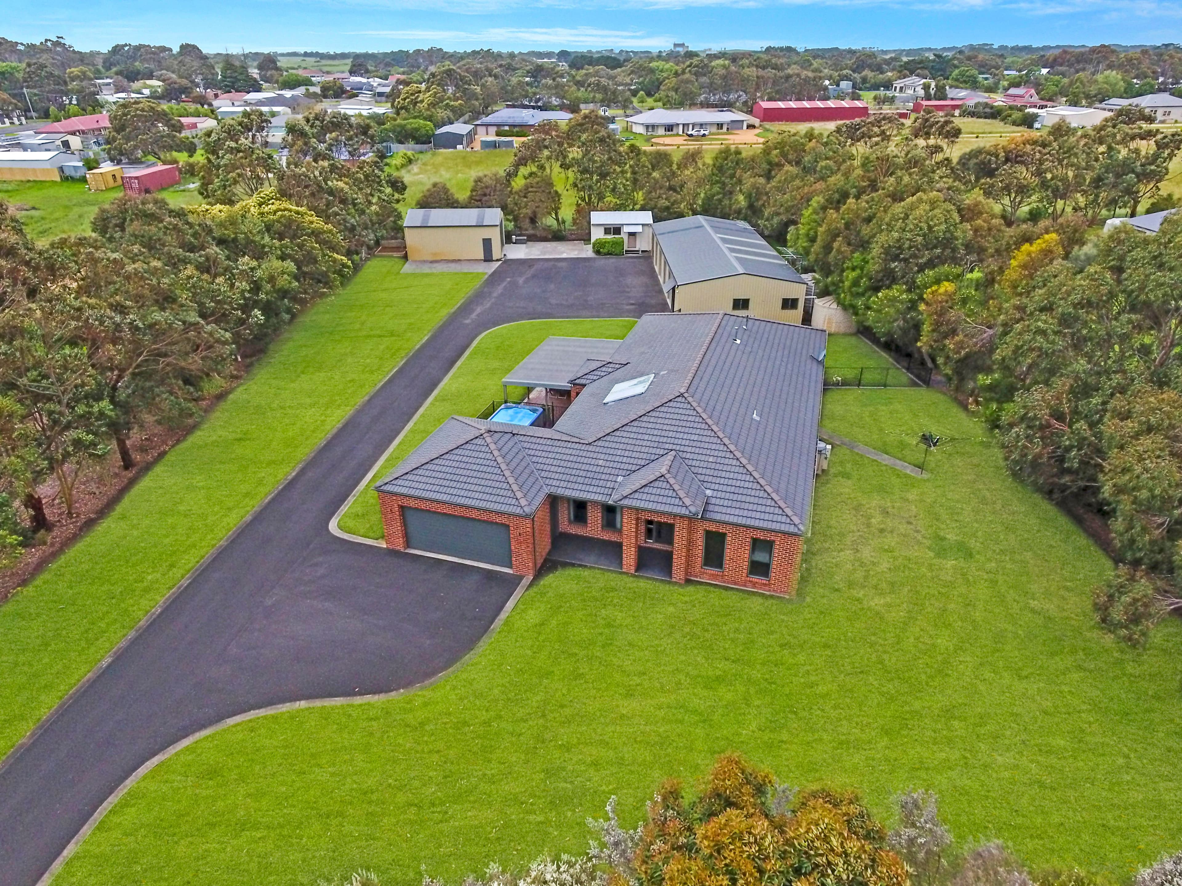 5 Elizabeth Street, Allansford VIC 3277, Allansford - Image 1