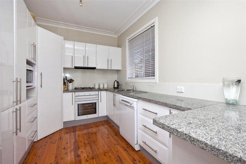 16 Ocean View Parade, CHARLESTOWN NSW 2290, Charlestown - Thumbnail 2