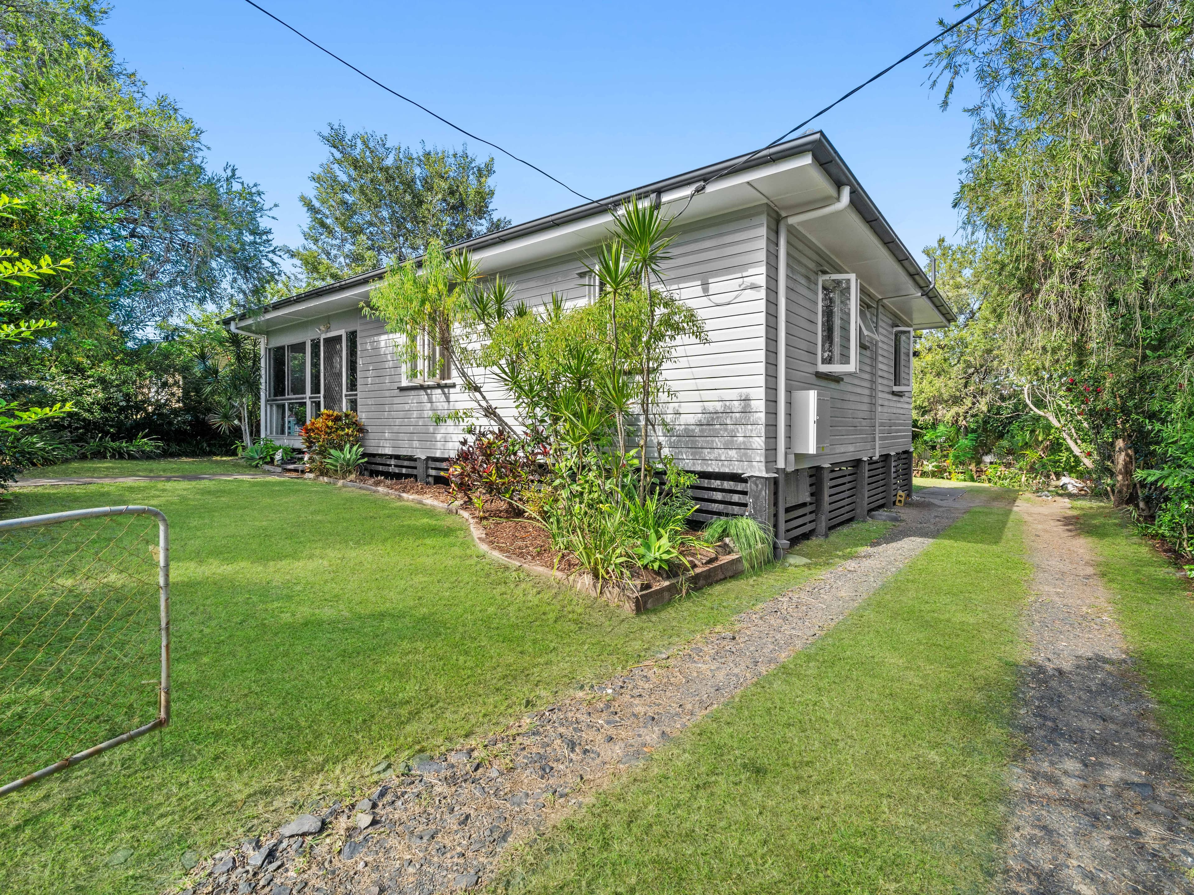 7 Trumpy Street, Silkstone QLD 4304, Silkstone - Image 1