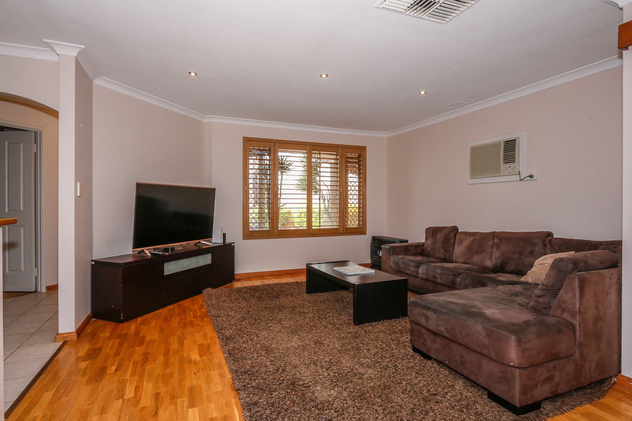 39 Rawlinna Heights, Ballajura WA 6066, Ballajura - Thumbnail 3