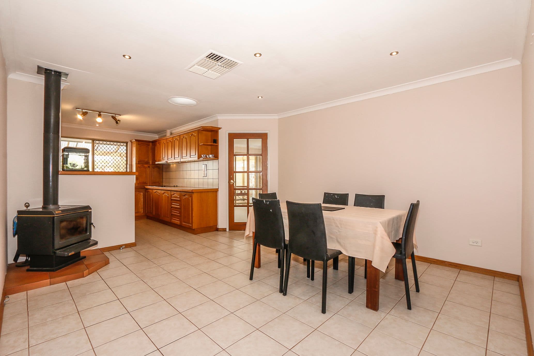 39 Rawlinna Heights, Ballajura WA 6066, Ballajura - Thumbnail 8