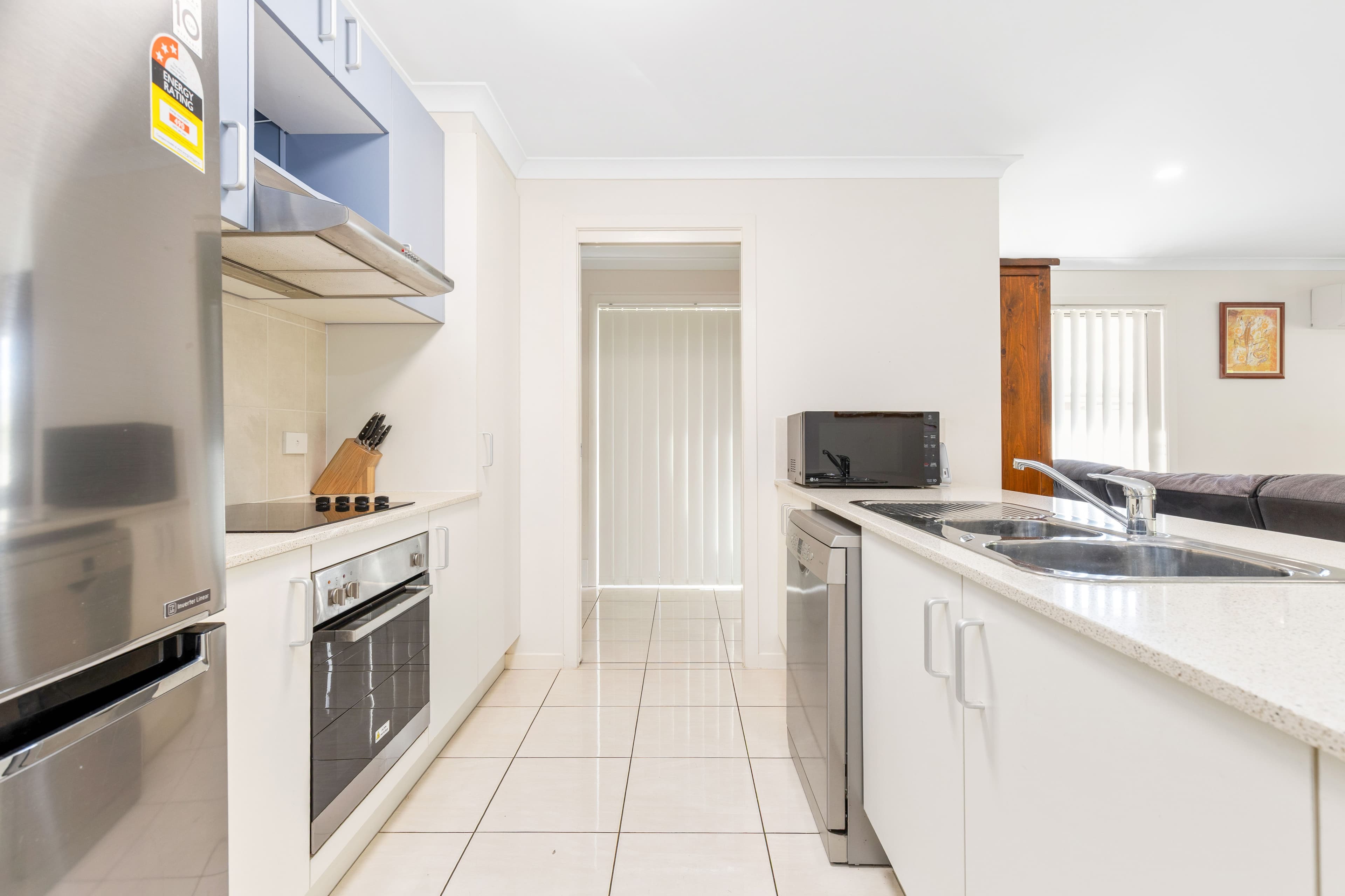 5 Onyx Street, Emerald QLD 4720, Emerald - Thumbnail 5