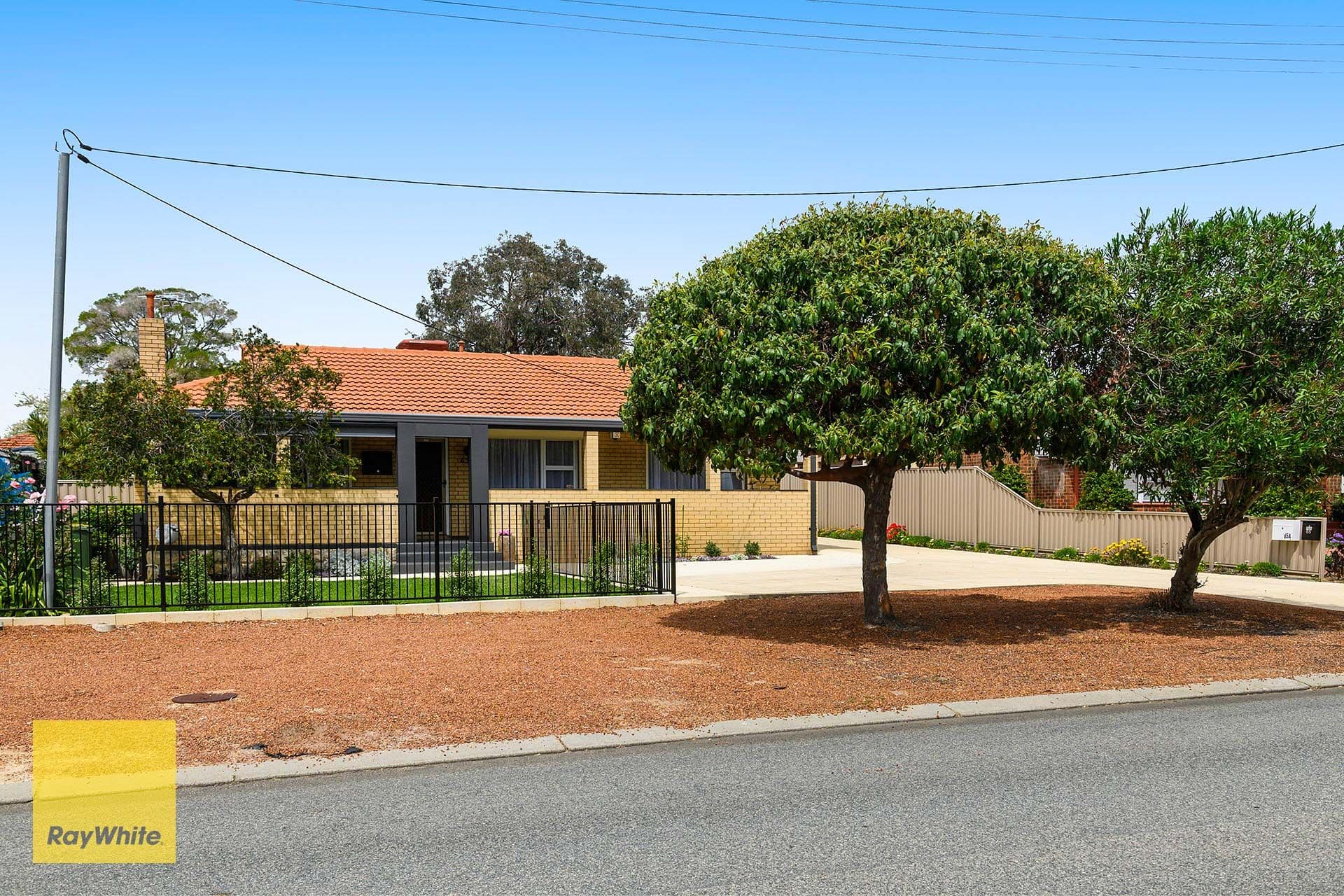 65 Cyril Road, High Wycombe WA 6057, High Wycombe - Thumbnail 2