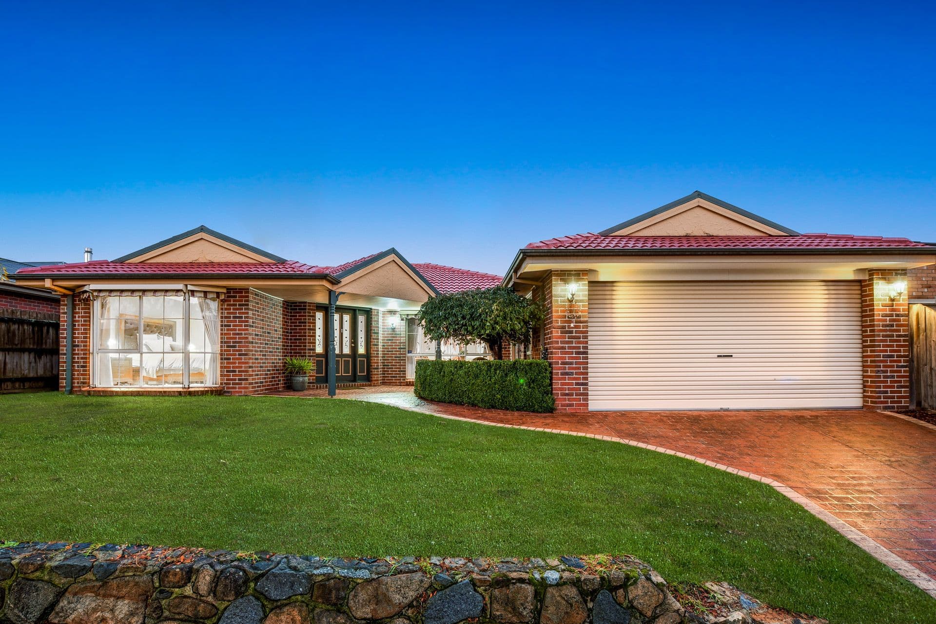 6 Wintersun Road, Berwick VIC 3806, Berwick - Thumbnail 2