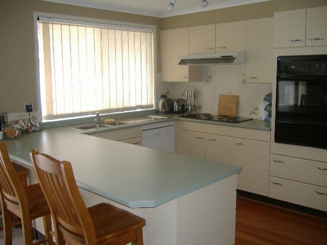 7 Roulstone Crescent, SANCTUARY POINT NSW 2540, Sanctuary Point - Thumbnail 2