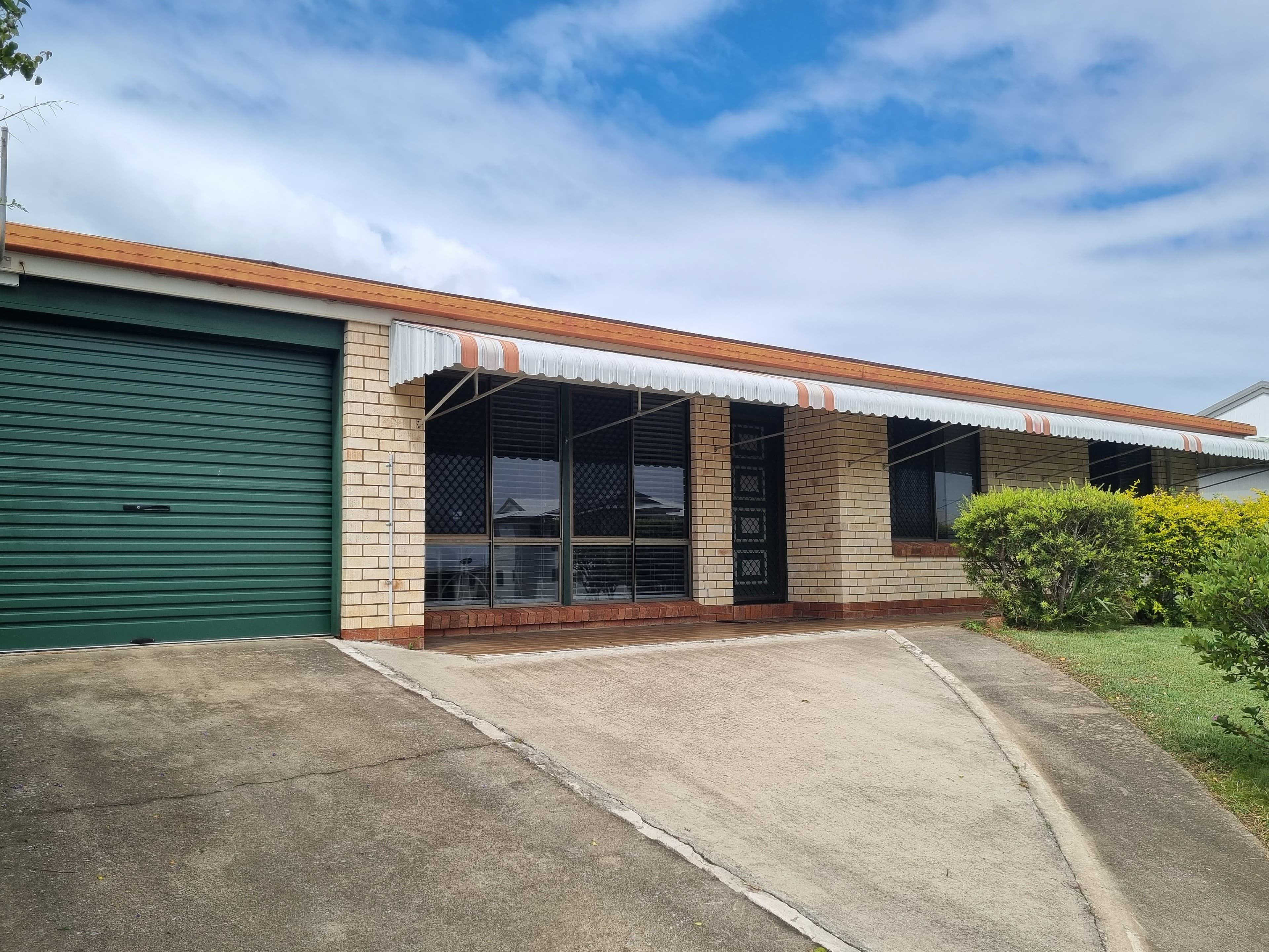 39 Booth Avenue, Tannum Sands QLD 4680, Tannum Sands - Thumbnail 2