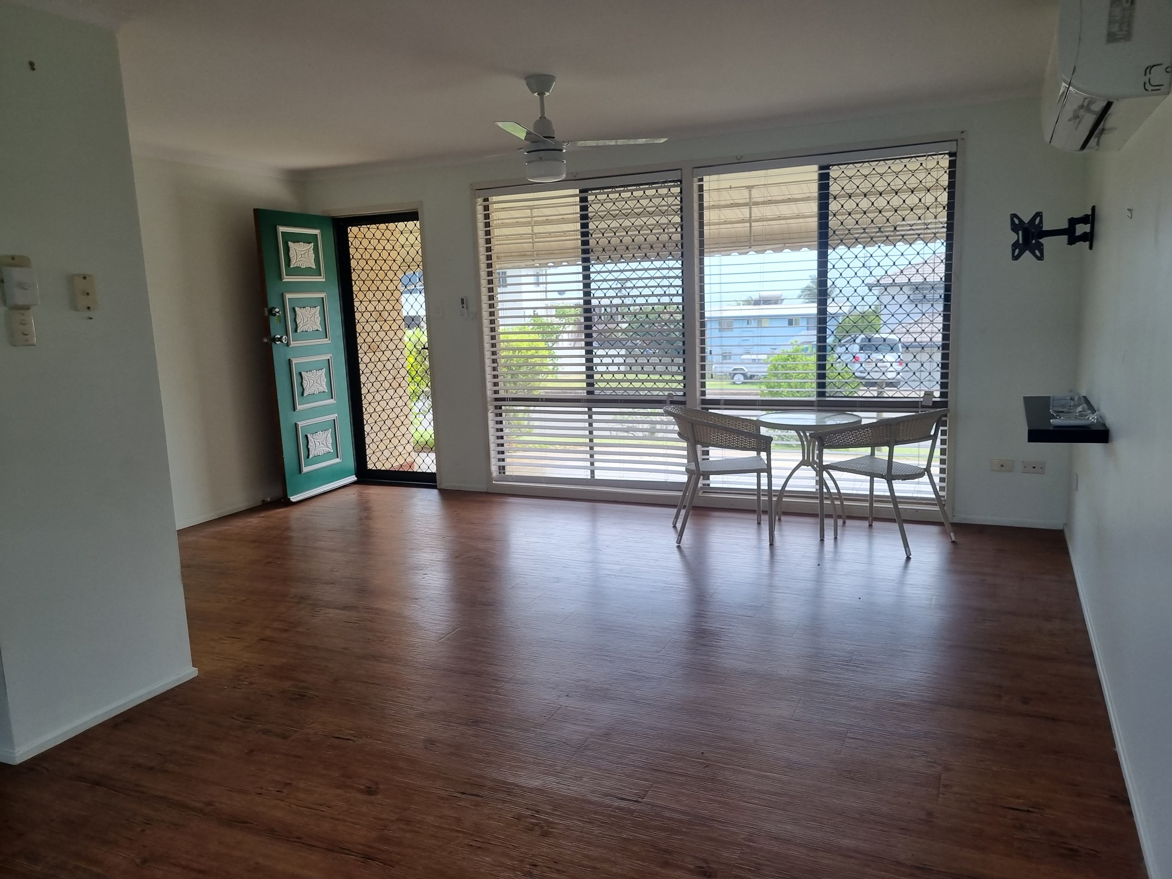 39 Booth Avenue, Tannum Sands QLD 4680, Tannum Sands - Thumbnail 3
