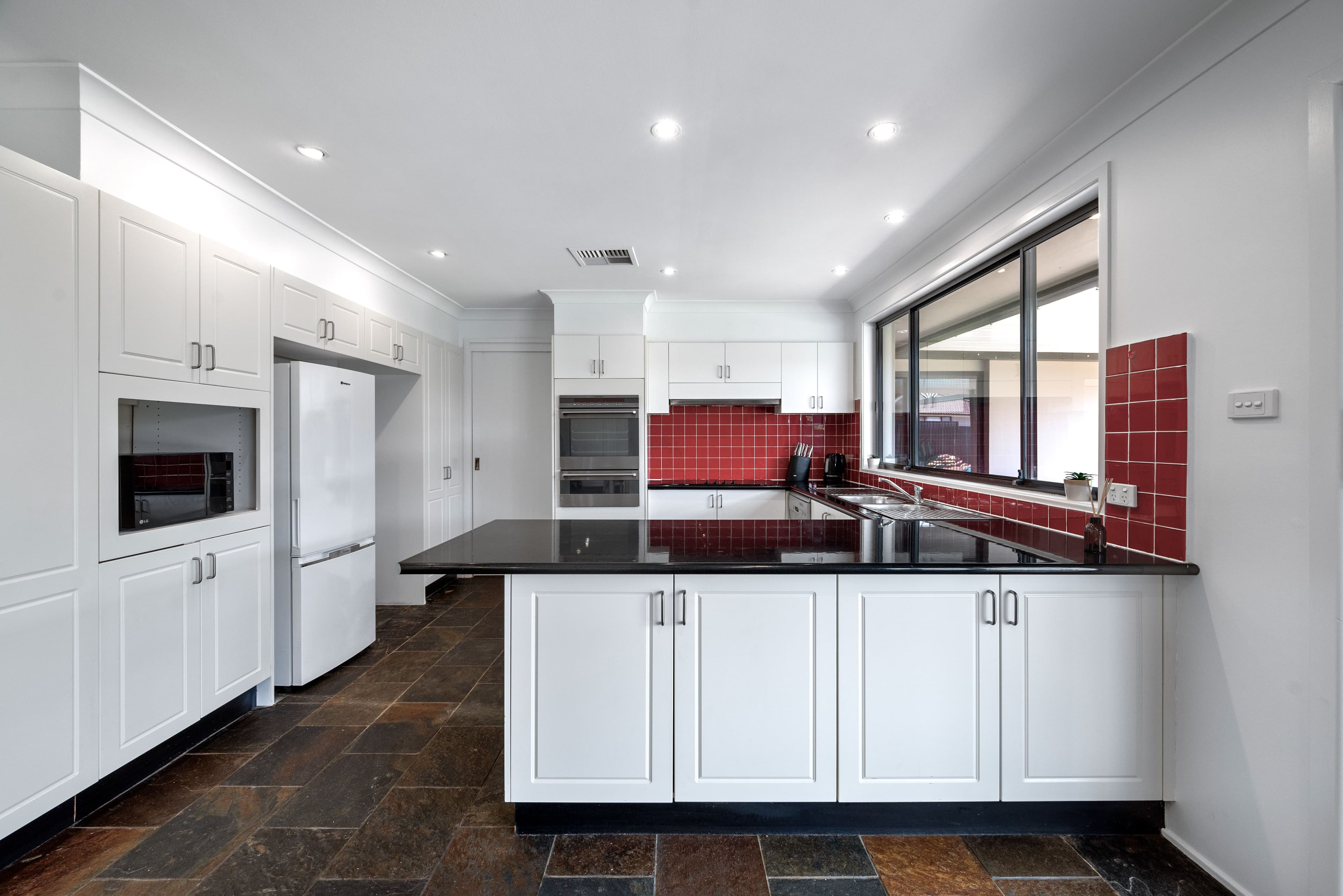 42 Newtown Road, Glenfield NSW 2167, Glenfield - Thumbnail 3
