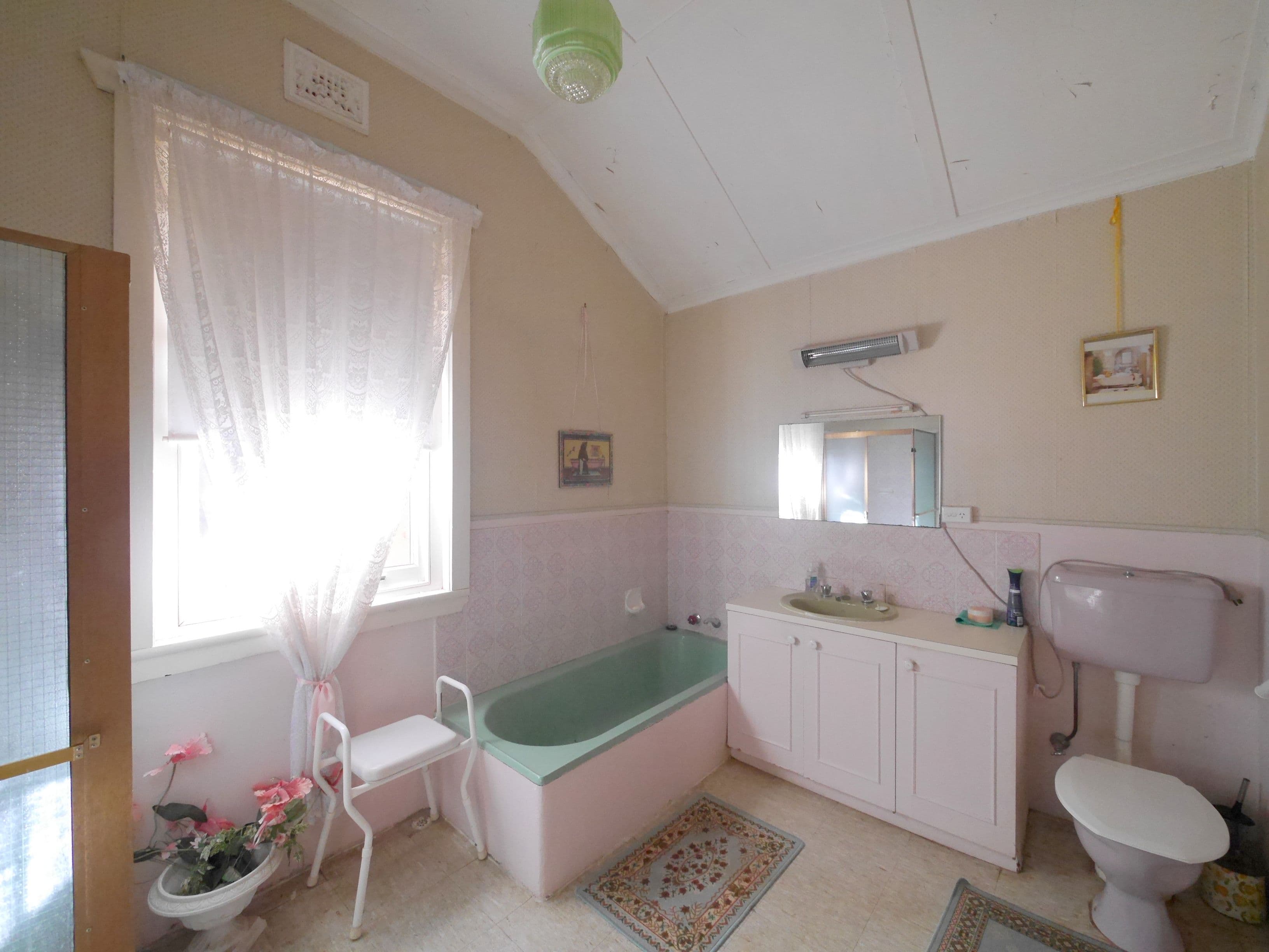66 Brisbane Street, Cowra - Thumbnail 6