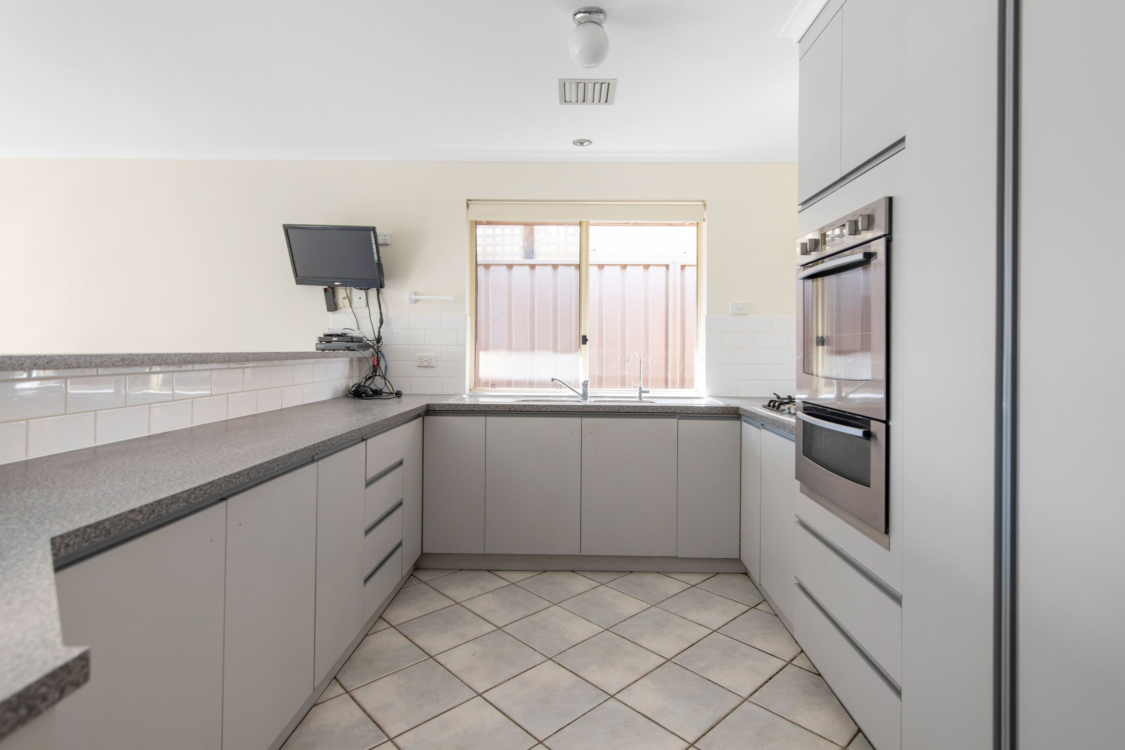 9 Autumn Avenue, Craigmore SA 5114, Craigmore - Thumbnail 2