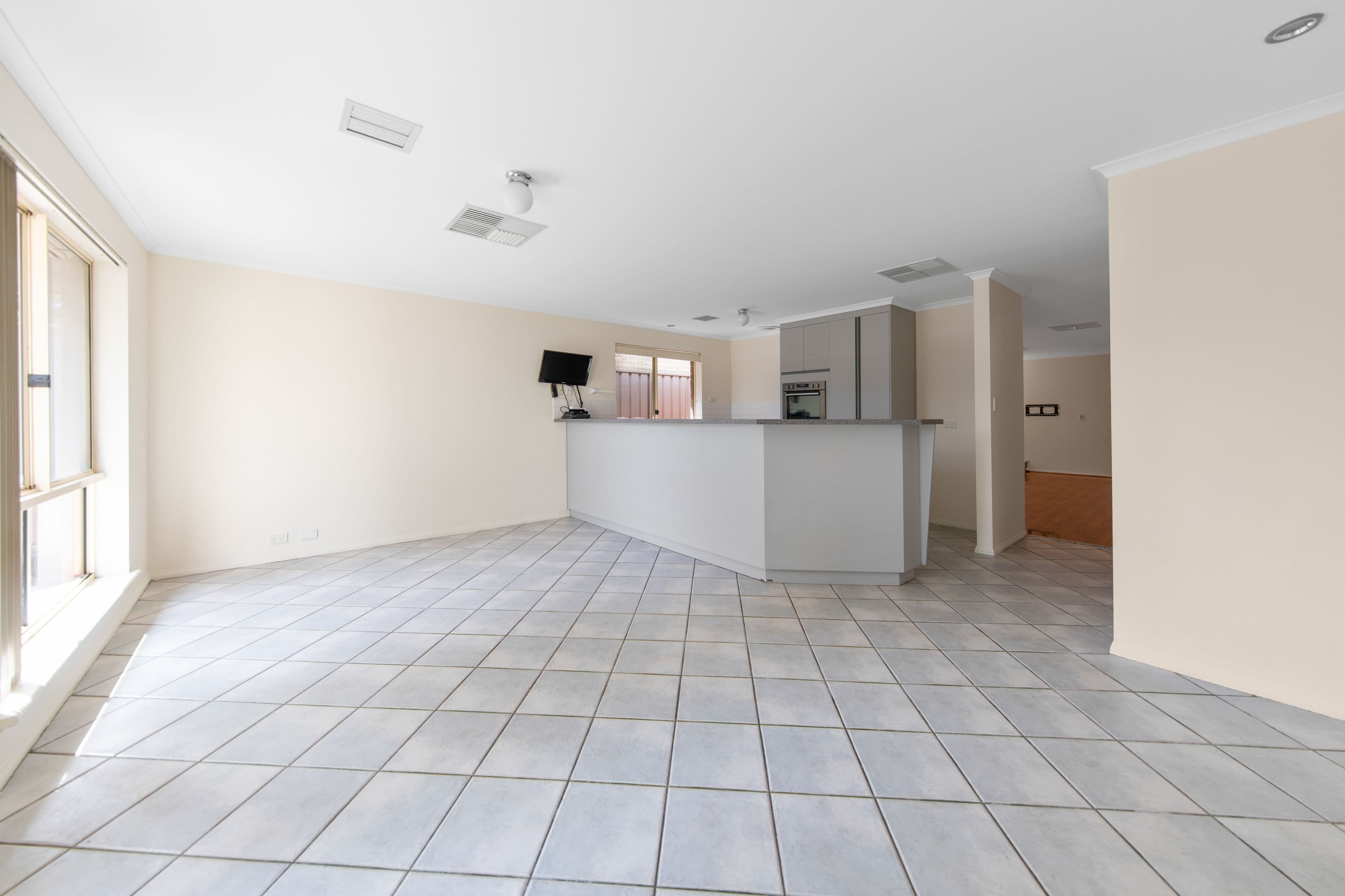 9 Autumn Avenue, Craigmore SA 5114, Craigmore - Thumbnail 3