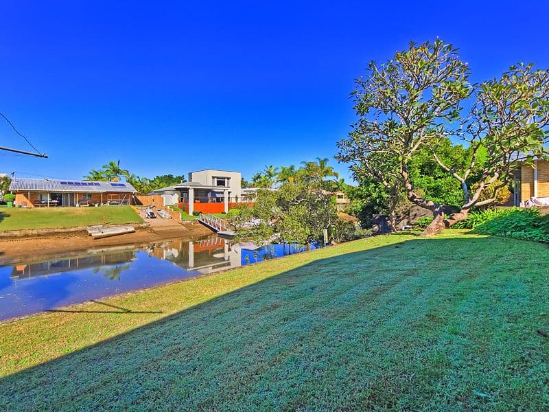 4 Ensenada Court, BROADBEACH WATERS QLD 4218, Broadbeach Waters - Image 1