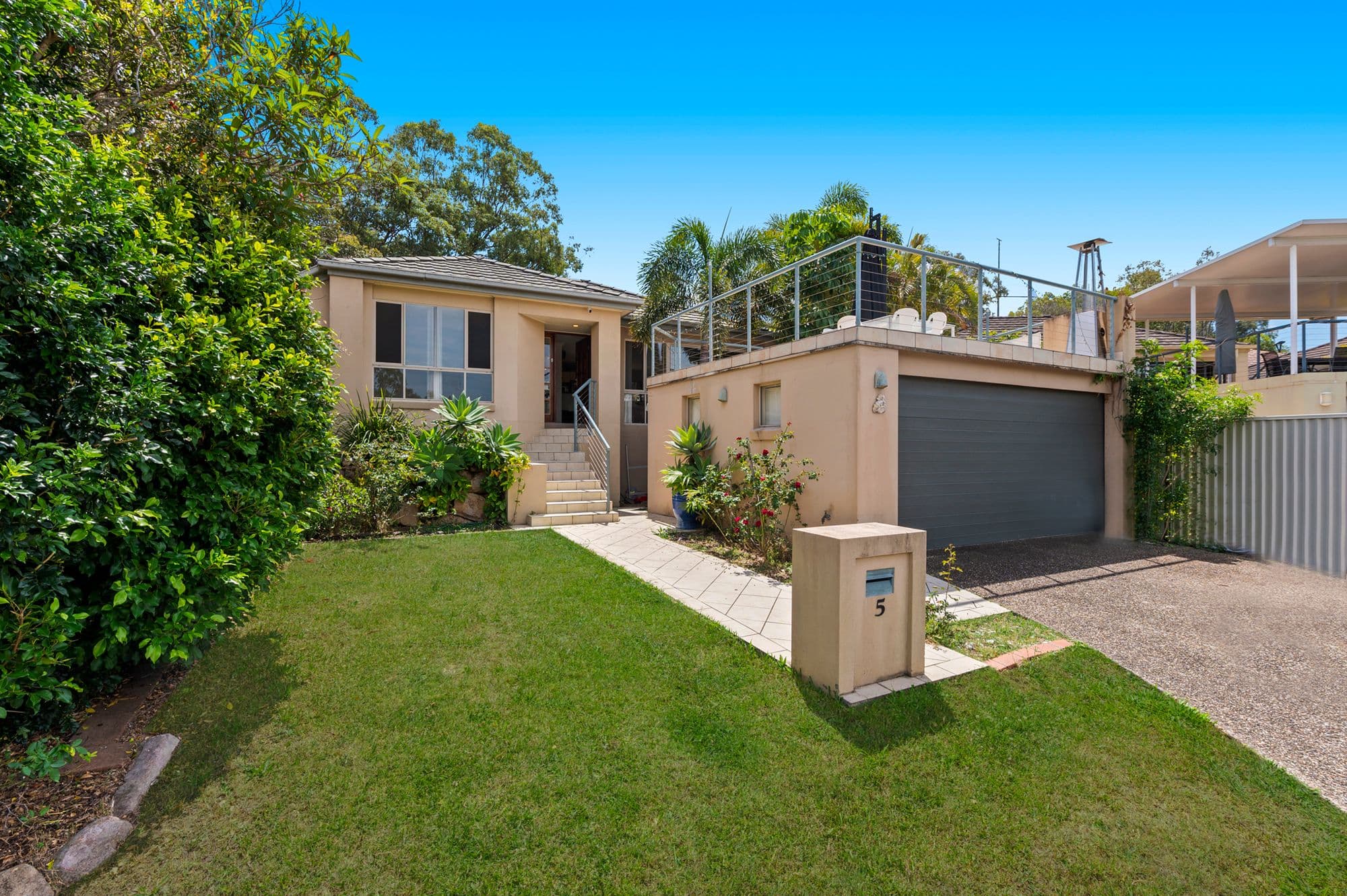 5 Sarah Place, Ashmore QLD 4214, Ashmore - Image 1