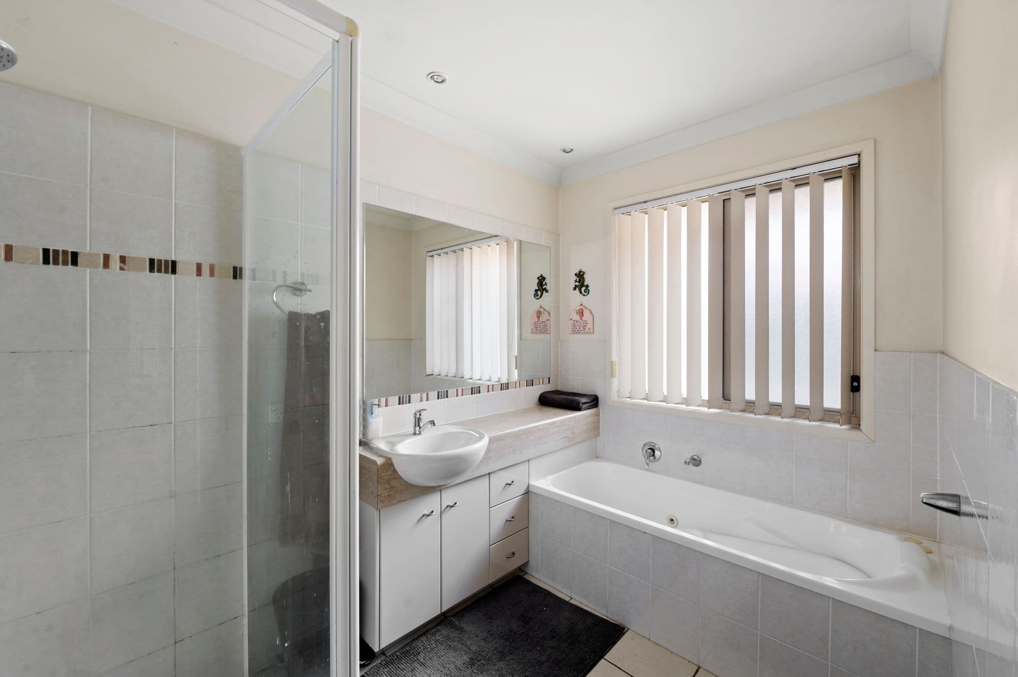 5 Sarah Place, Ashmore QLD 4214, Ashmore - Thumbnail 4