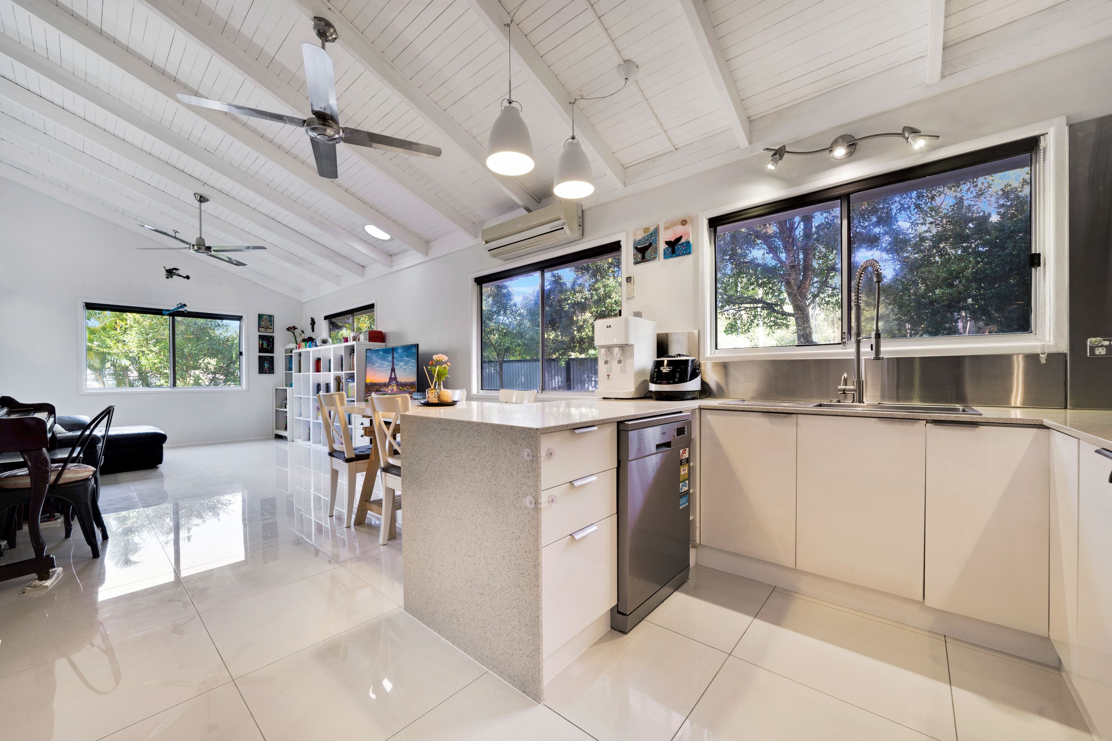 10 Forest Street, Daisy Hill QLD 4127, Daisy Hill - Thumbnail 5