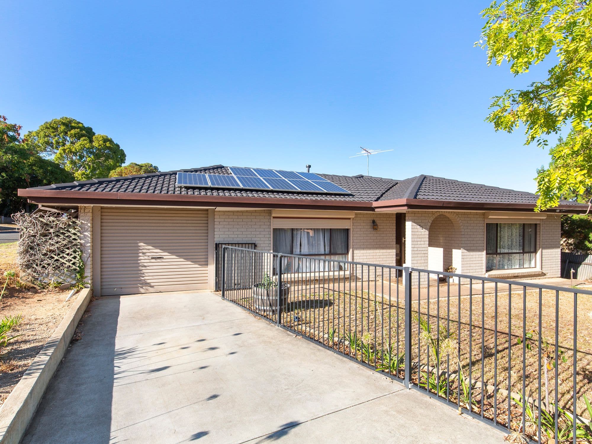 52 Castle Street, Reynella SA 5161, Reynella - Thumbnail 2